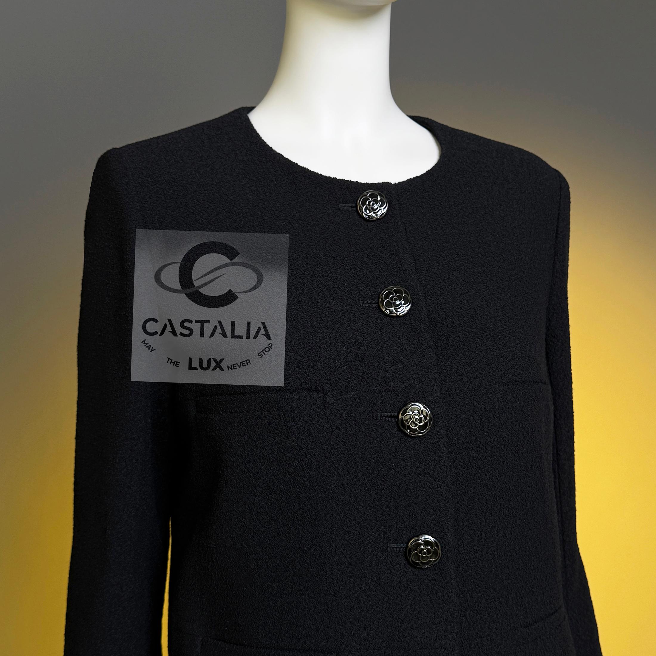Chanel New Coco Brasserie Timeless Black Tweed Jacket 40 FR For Sale 3