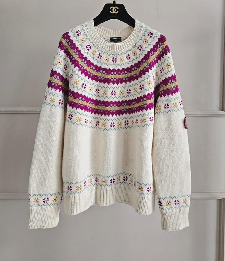 Chanel White Embroidered Jumper 20C CHANEL WHITE CC LOGO HOODED