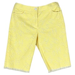 CHANEL New Collectors CC Logo Yellow Denim Shorts 36 FR
