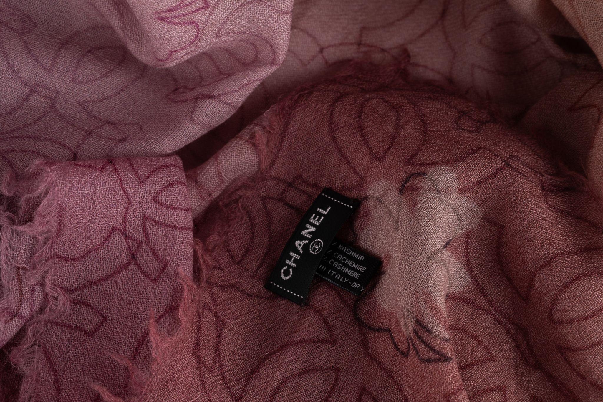 Chanel New Degradè CC Châle en cachemire Pour femmes en vente