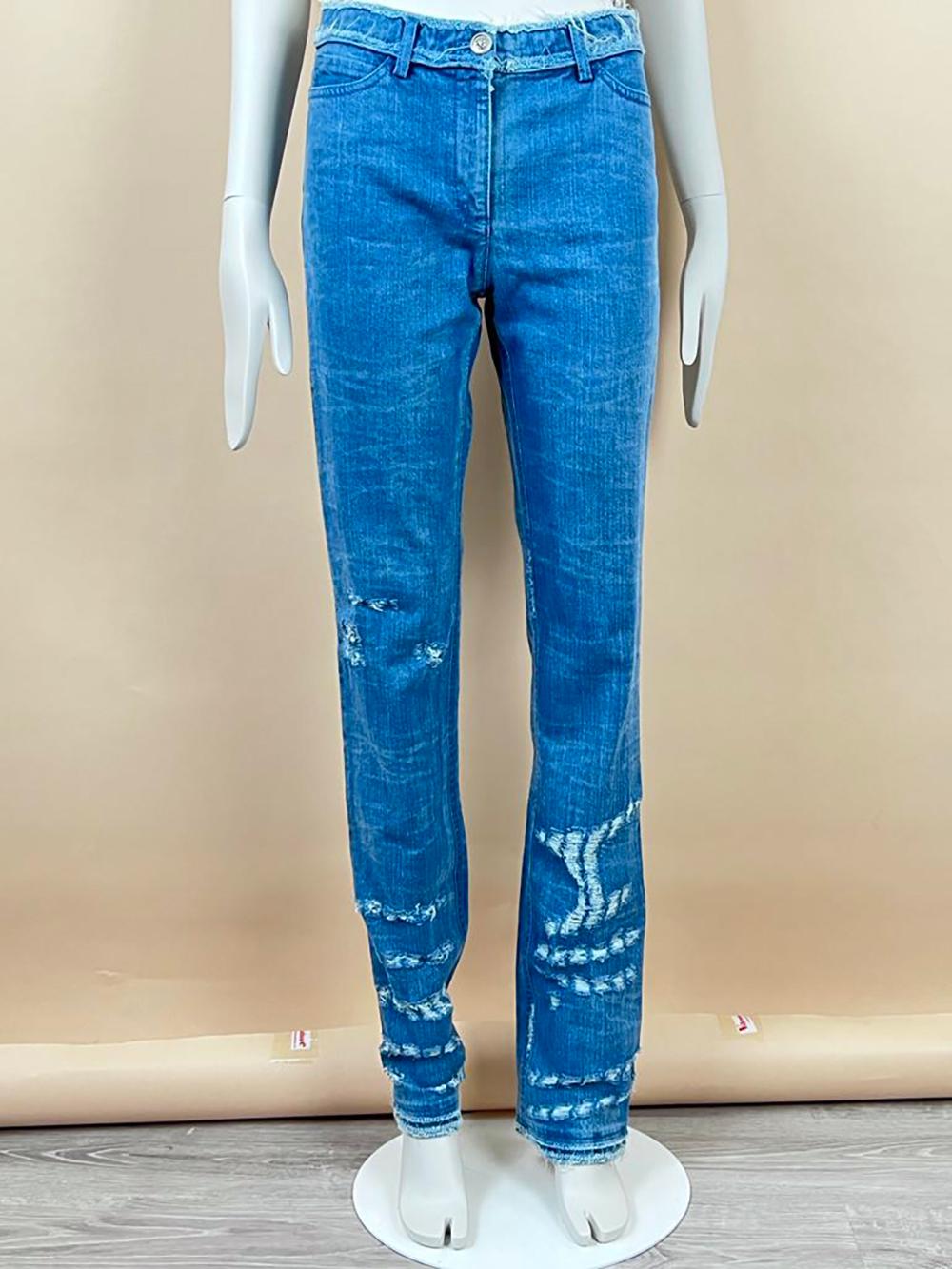 Chanel New Distressed Jeans In New Condition For Sale In Dubai, AE