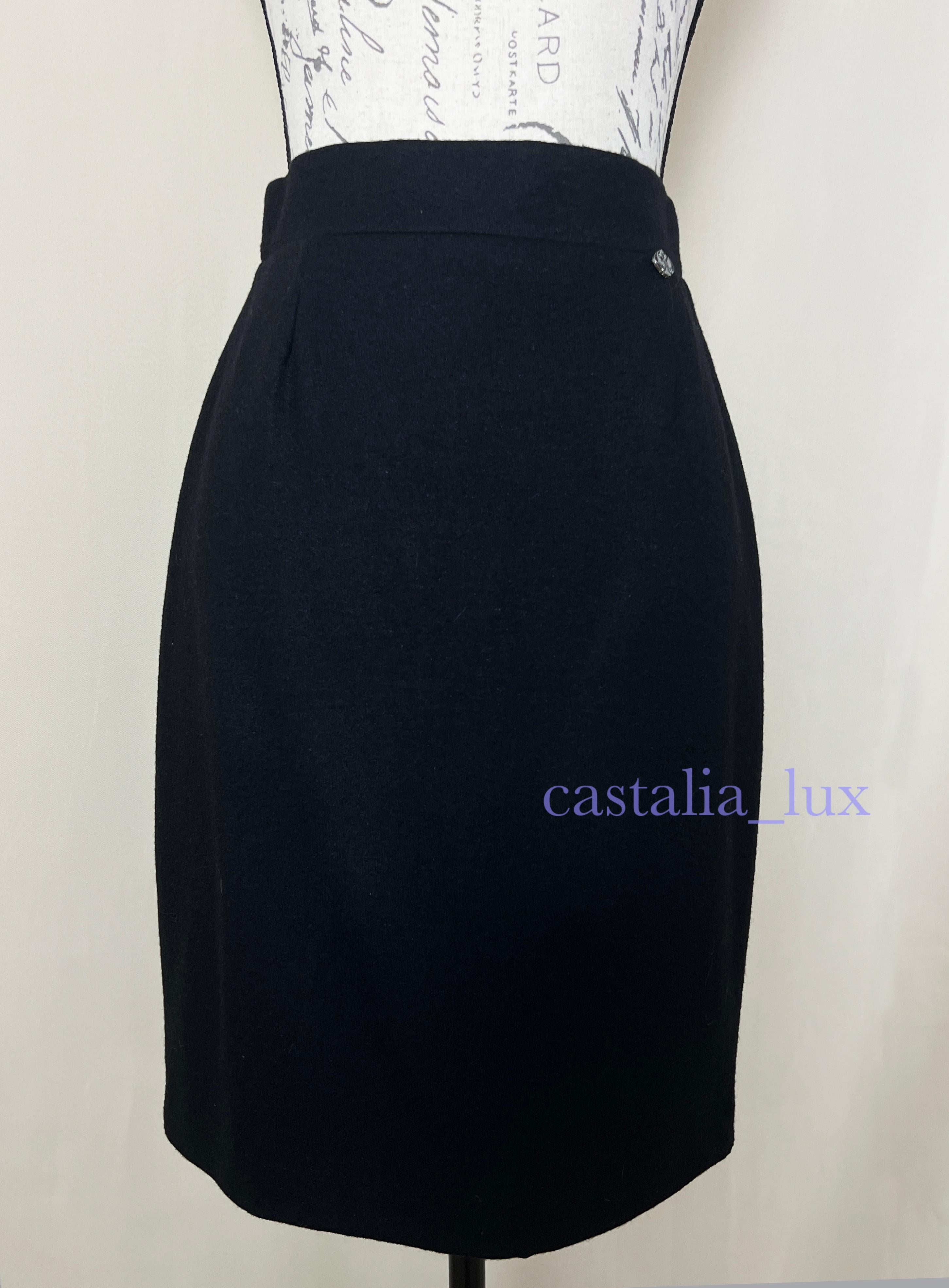 Chanel New Eagle Charm Black Pencil Skirt For Sale 7
