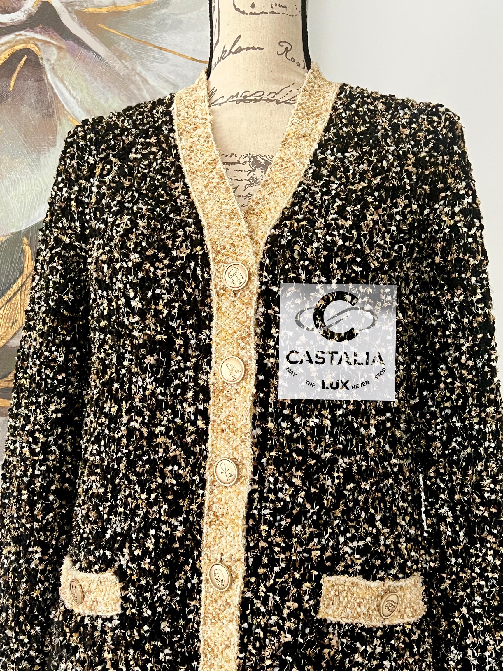Chanel New Egypt Collection Lesage Tweed Cardi Jacket 44 FR In New Condition In Dubai, AE