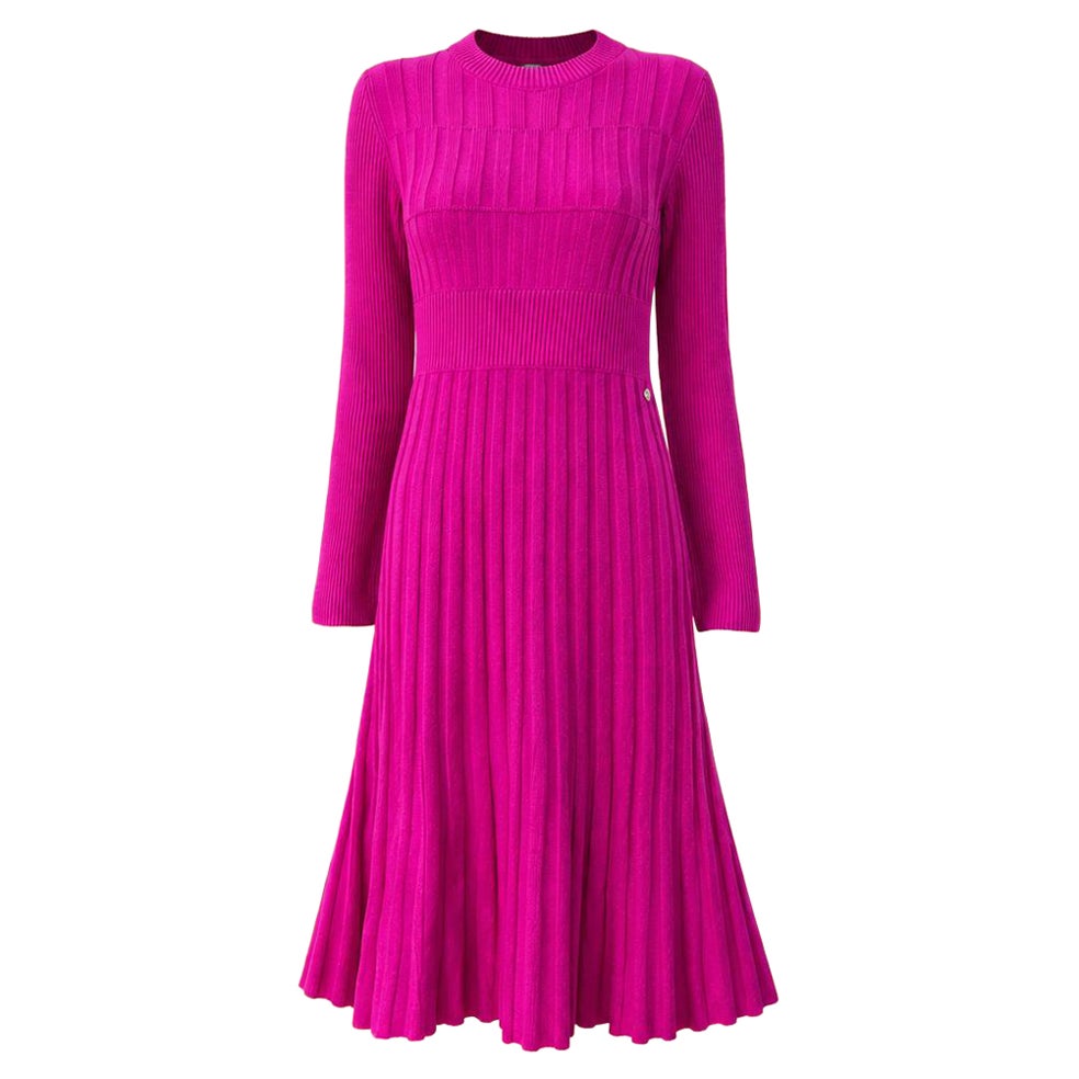 CHANEL New Expressionist Fuchsia Dress with CC Charm 36 FR