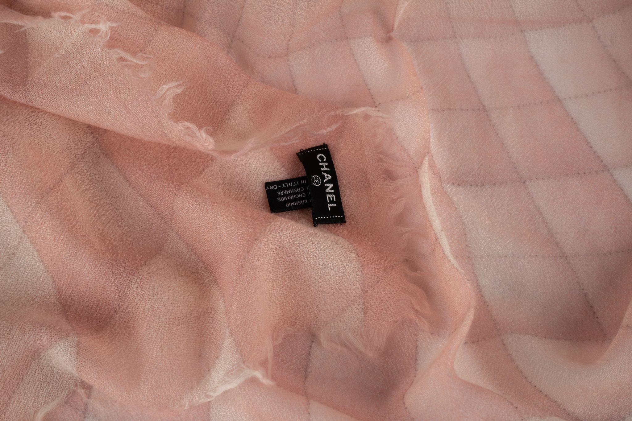 De las mujeres Chanel Nuevo Chal Geométrico Cachemira Rosa en venta