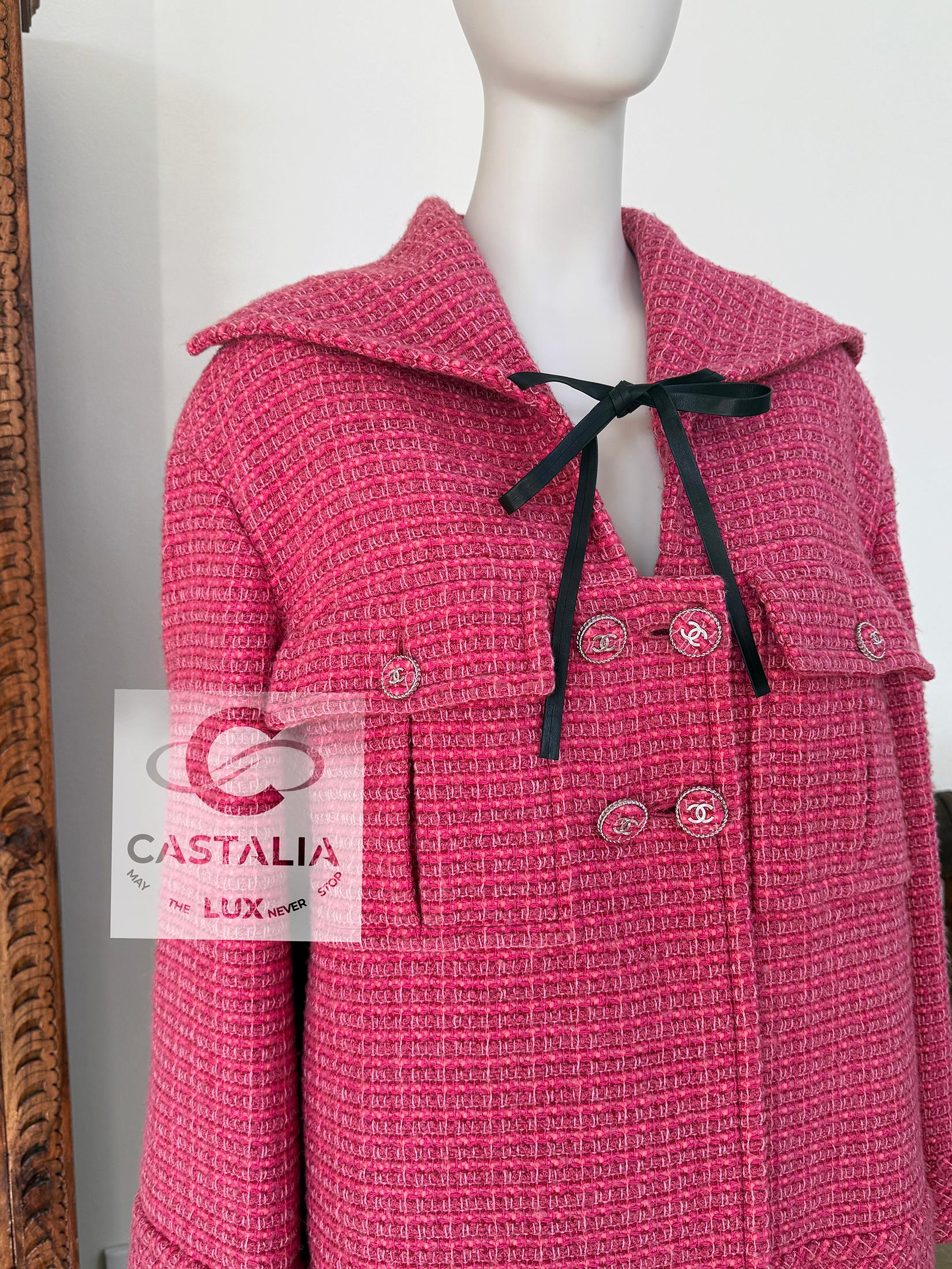 Chanel New Globalization Runway Pink Tweed Jacket with Bow 46 FR 3