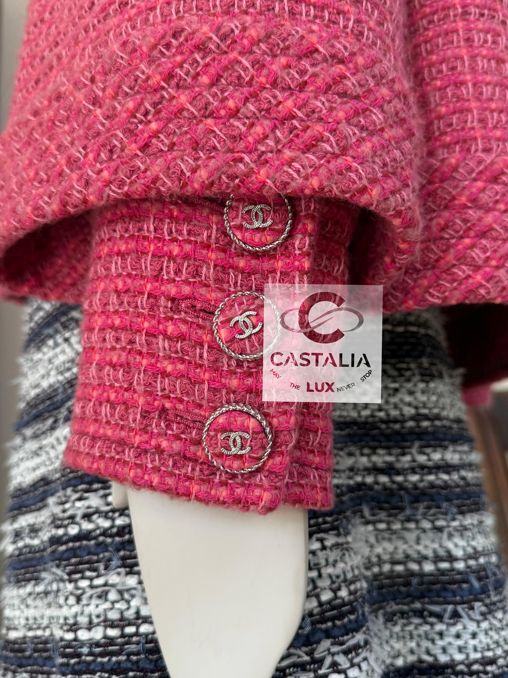 Chanel New Globalization Runway Pink Tweed Jacket with Bow 46 FR 5