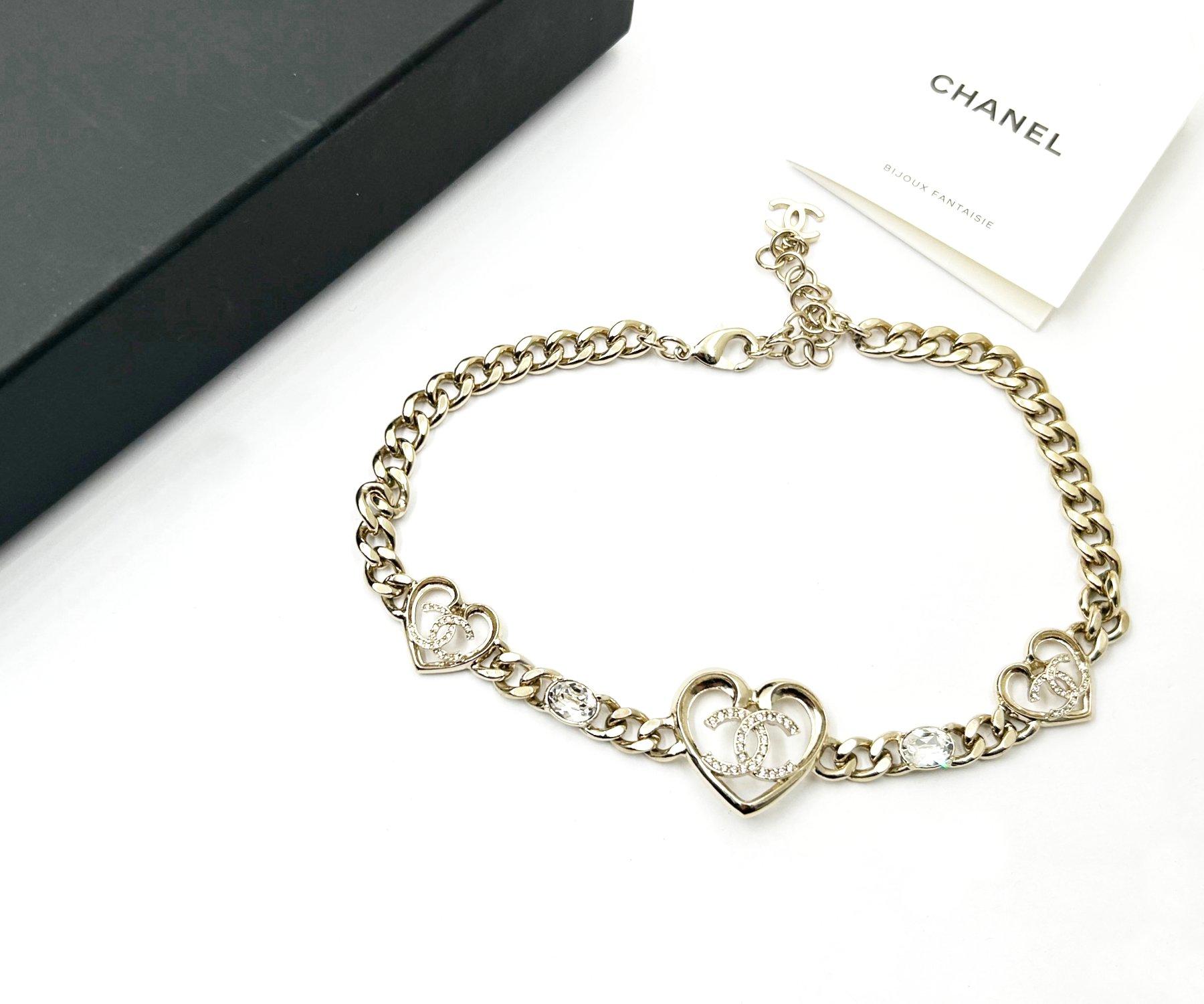 Artisan Chanel New Gold CC 3 Heart Crystal Chain Choker Necklace  For Sale