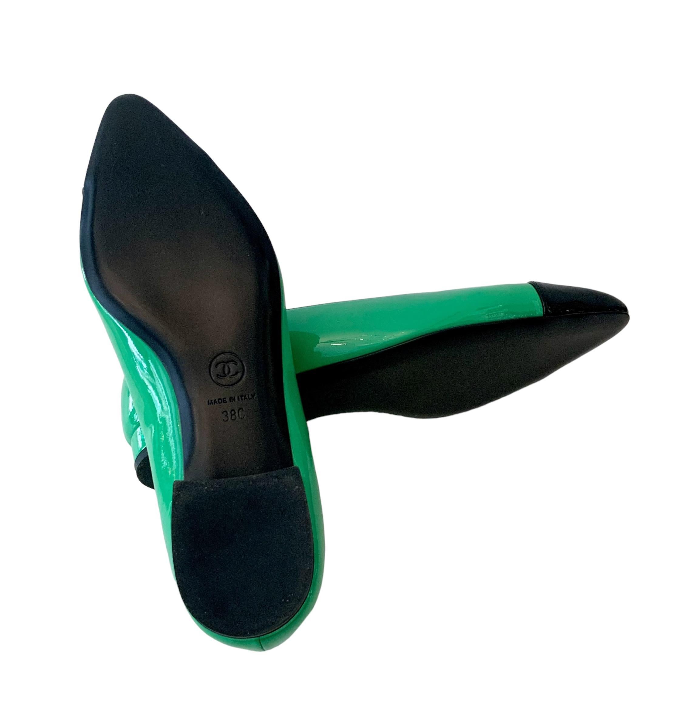 Chanel New Hot Green and Black Patent Ballerinas  For Sale 5