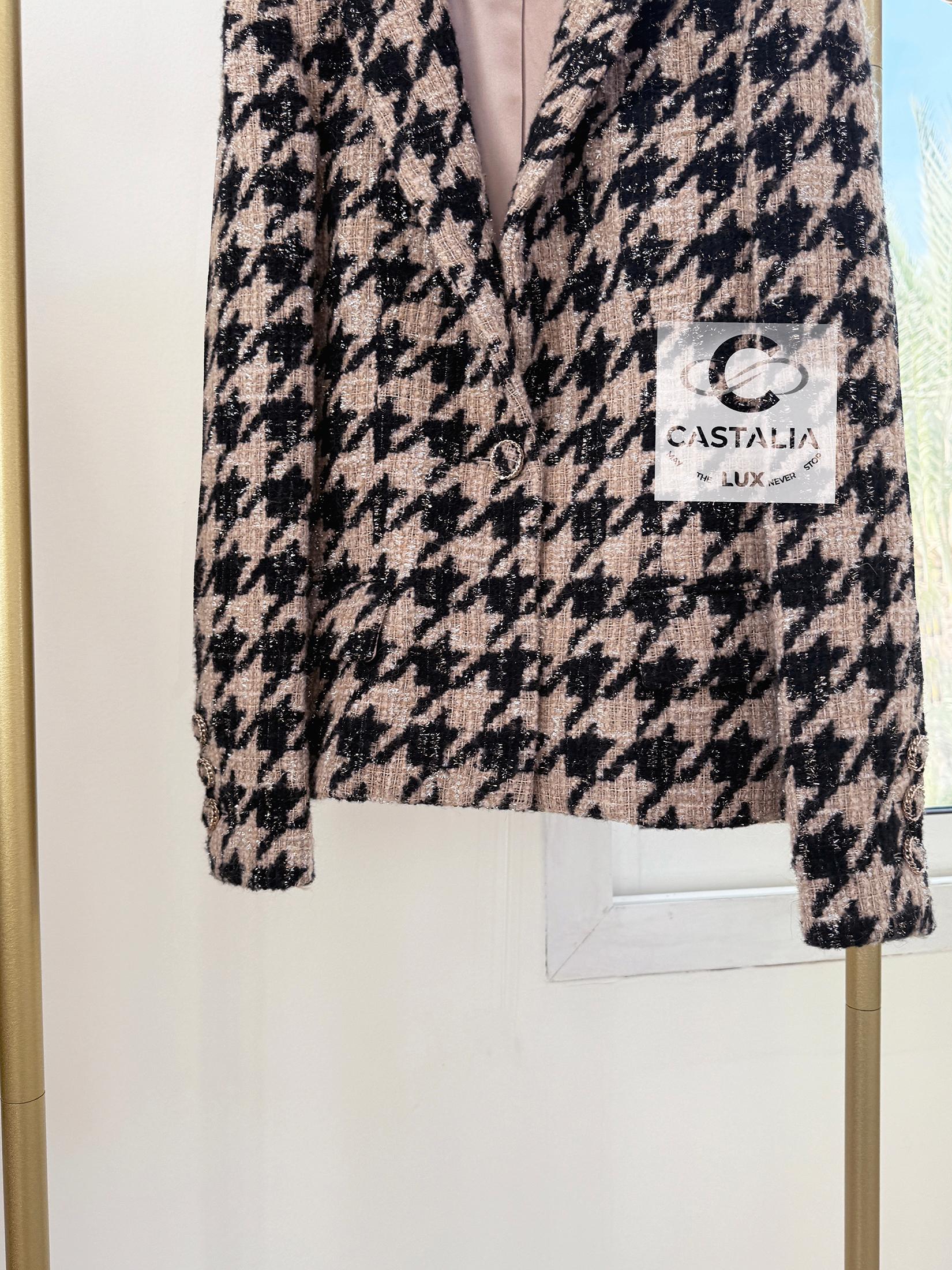 Chanel New Iconic 2019 Fall Houndstooth Tweed Jacket 34 FR 8