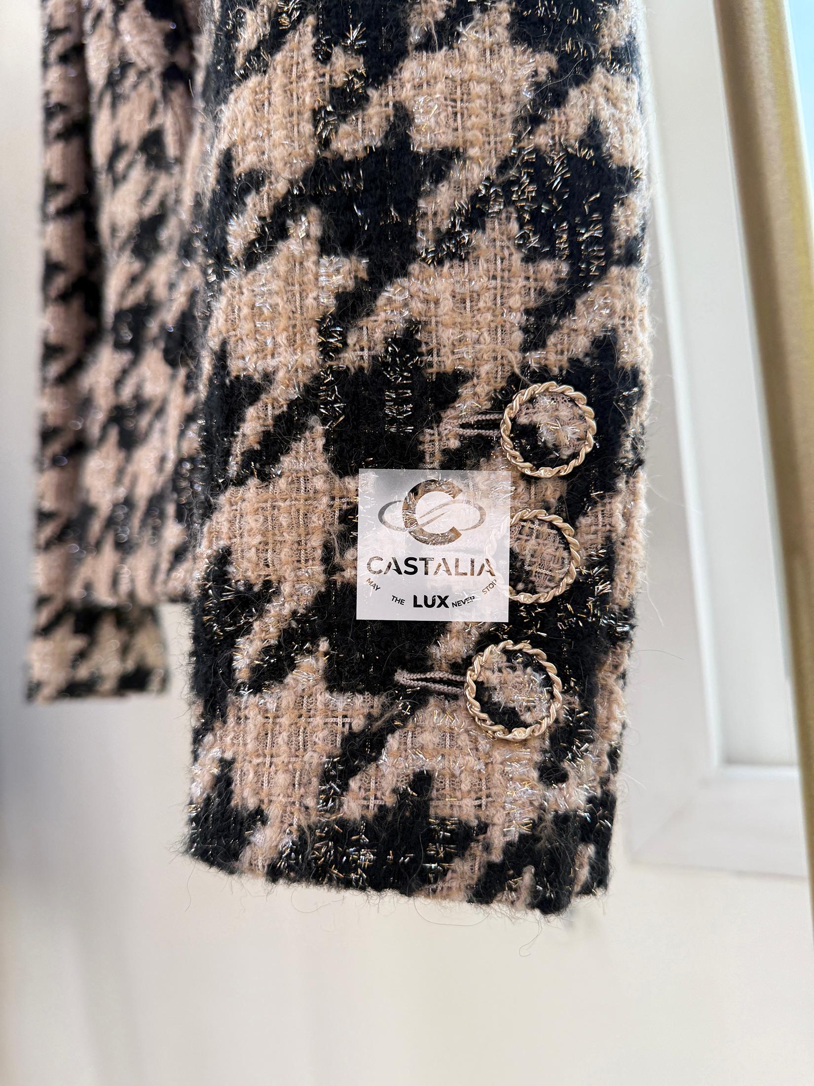 Chanel New Iconic 2019 Fall Houndstooth Tweed Jacket 34 FR 12