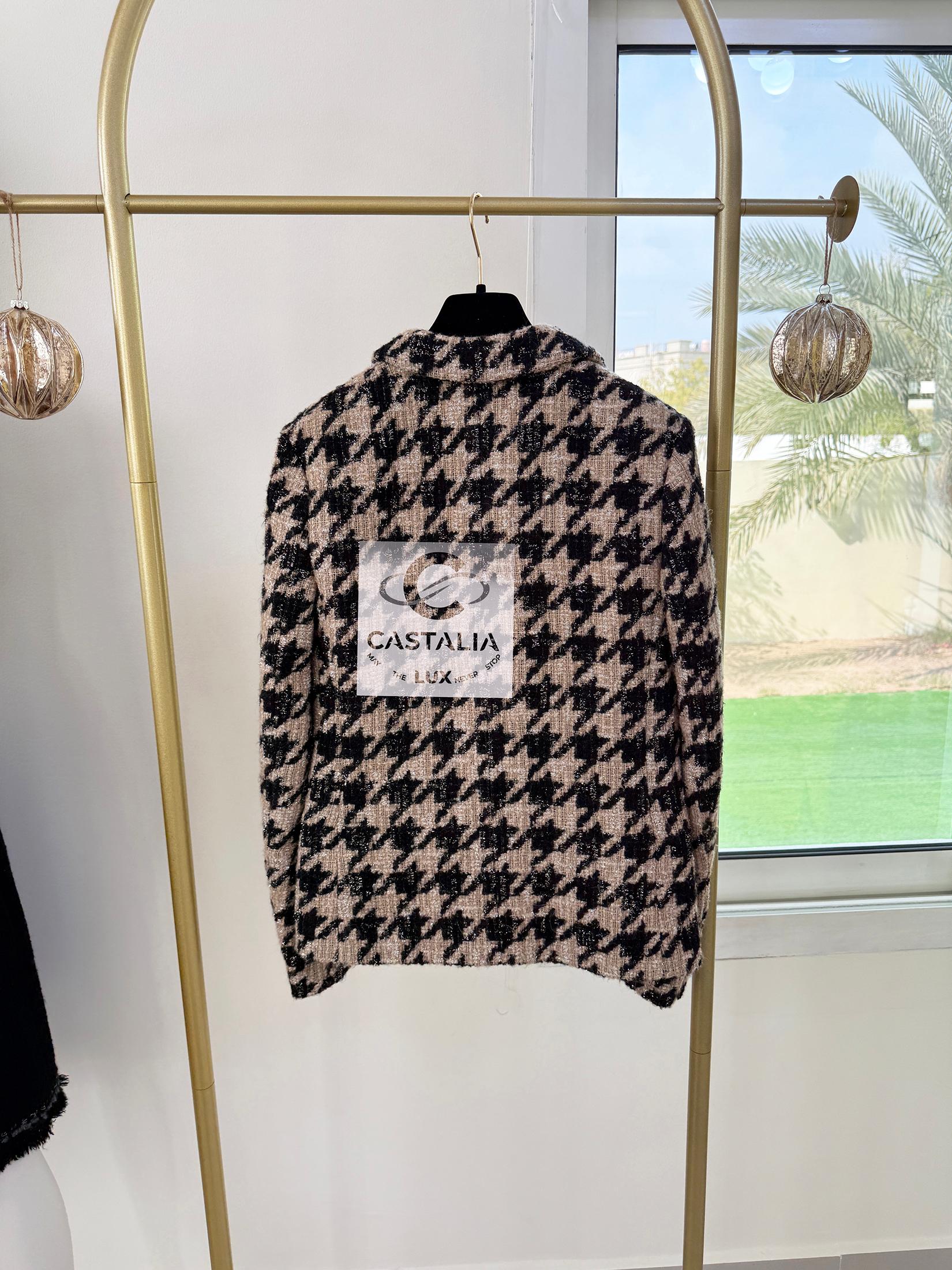Chanel New Iconic 2019 Fall Houndstooth Tweed Jacket 34 FR 13