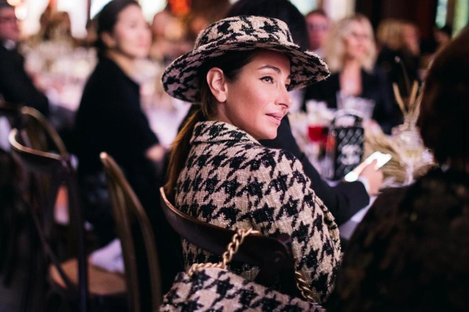 Chanel New Iconic 2019 Fall Houndstooth Tweed Jacket 34 FR In New Condition In Dubai, AE