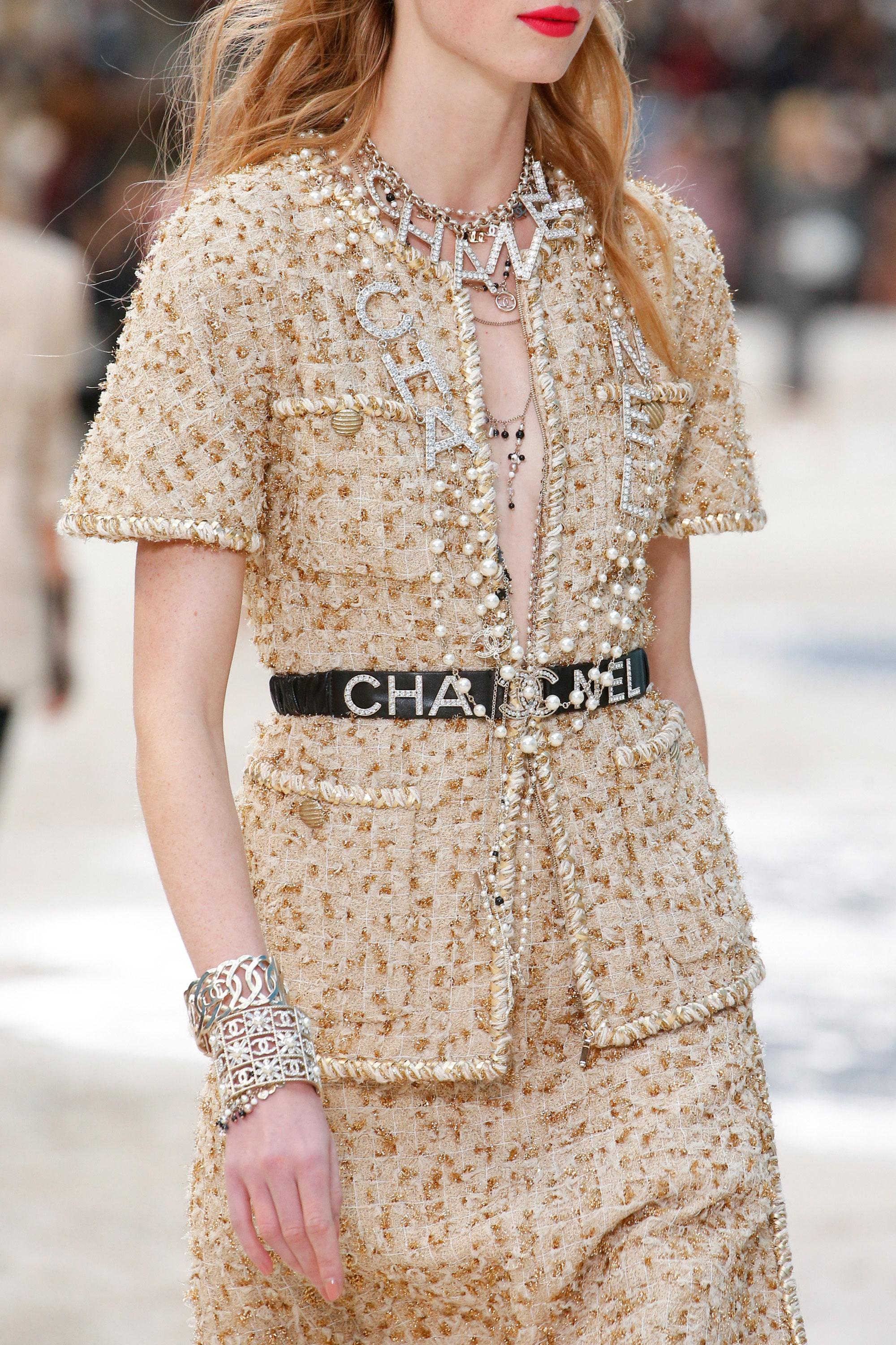 Chanel New Iconic 2019 Spring Beige Sand Tweed Jacket In New Condition In Dubai, AE