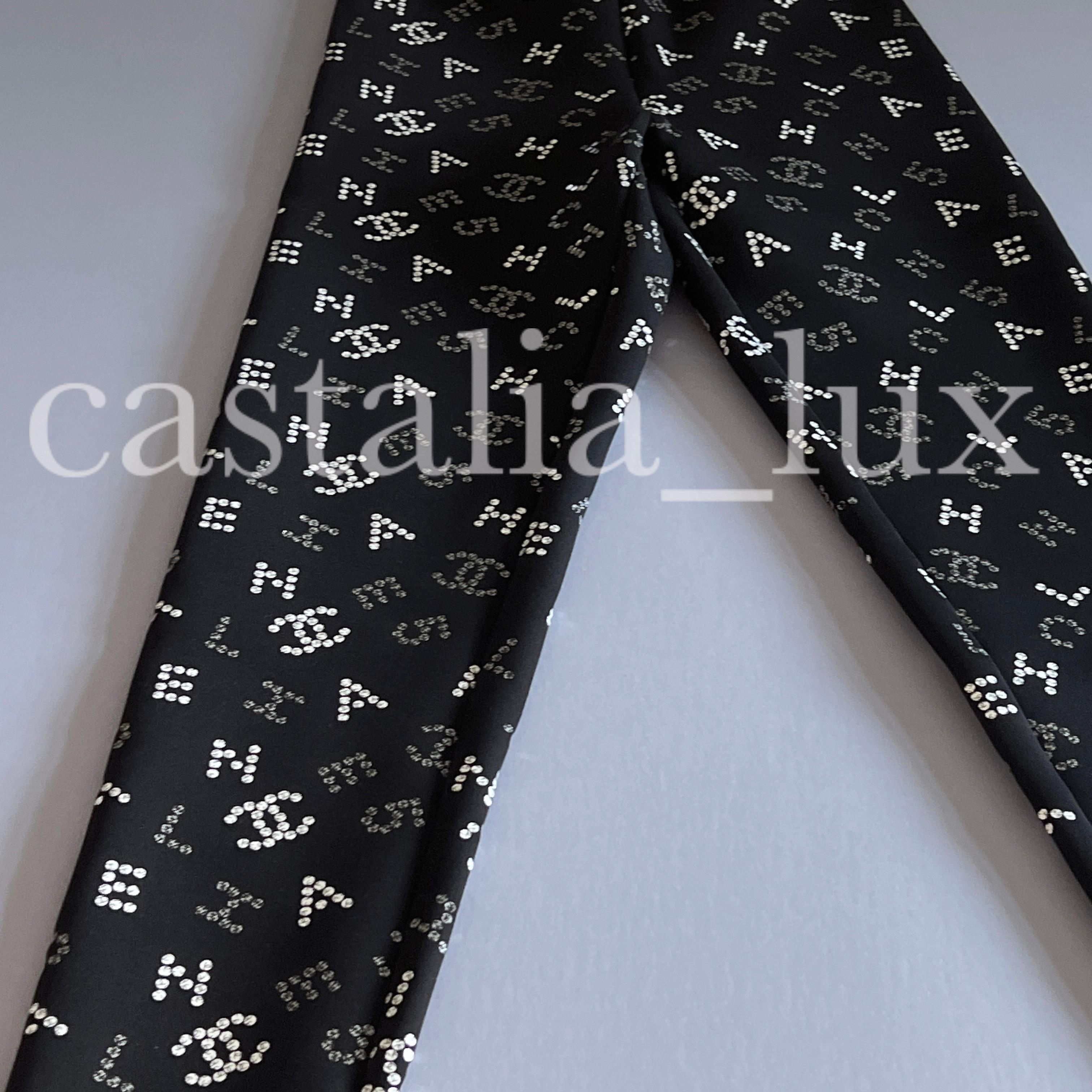 Chanel New Iconic 2020 Logo Leggings 16
