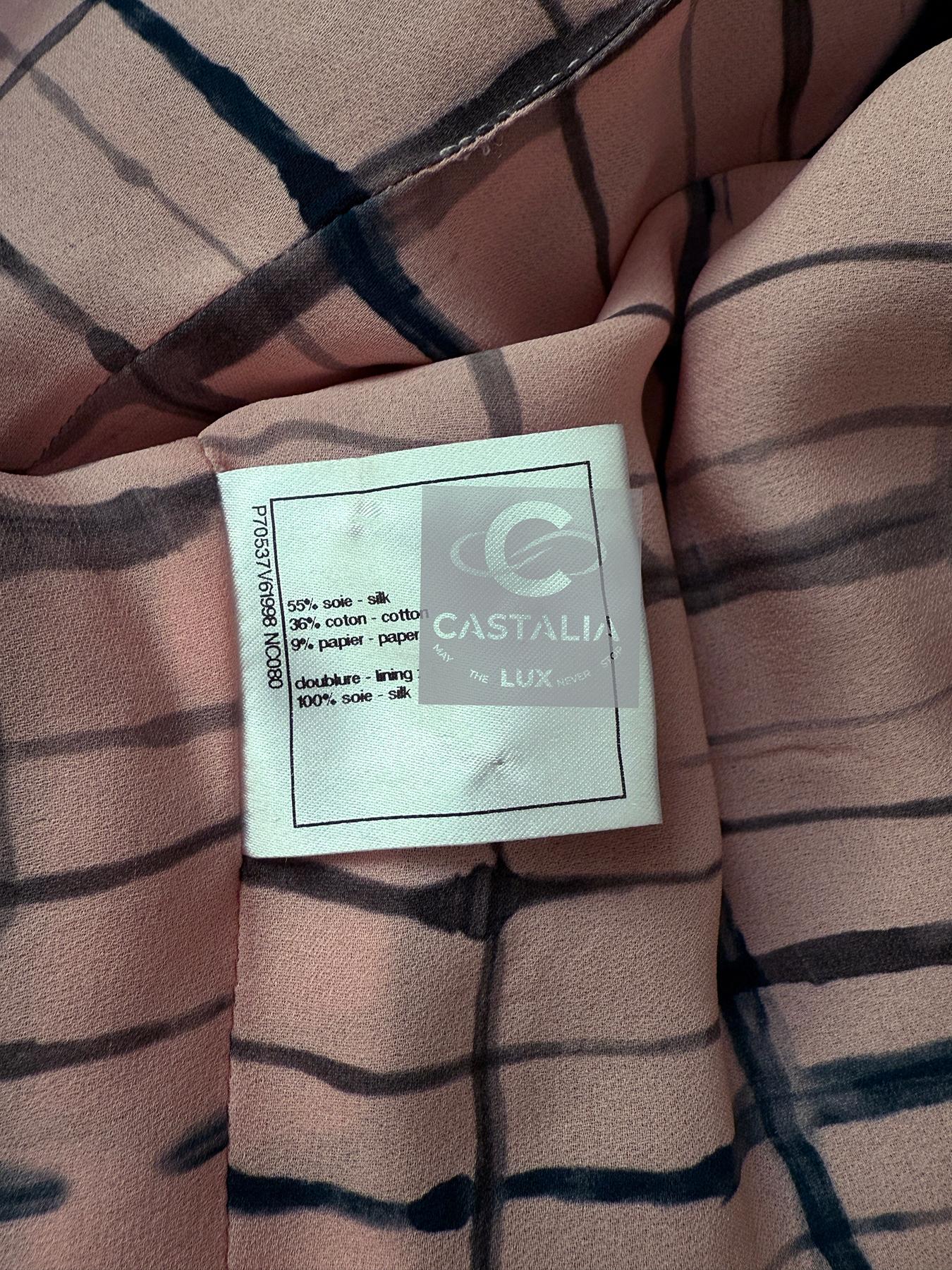 Chanel Nuova Campaigner Iconica Giacca in tweed nero con catene 36 FR in vendita 14