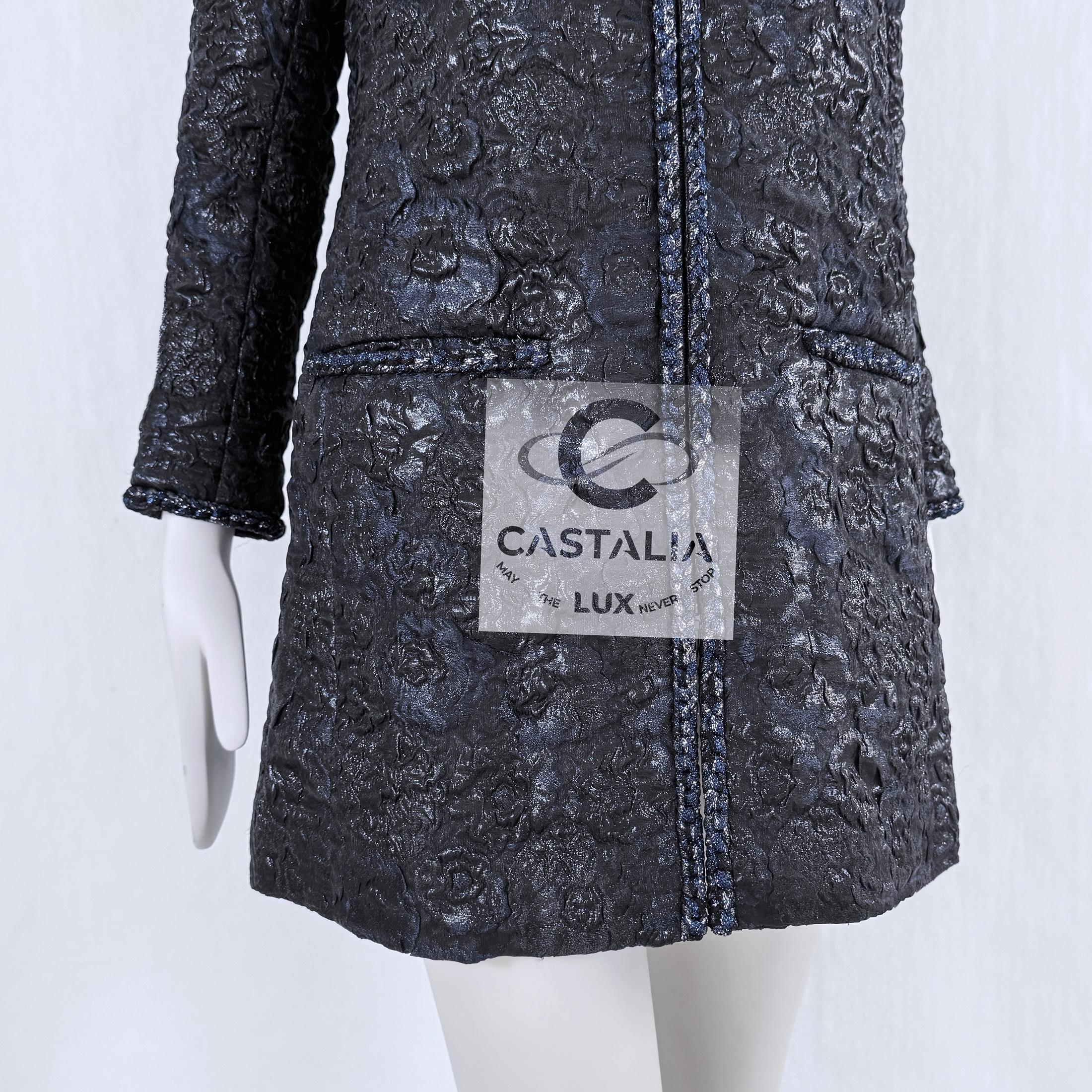 CHANEL New Iconic Camellias Motifs Jacquard Jacket 40 FR en vente 10