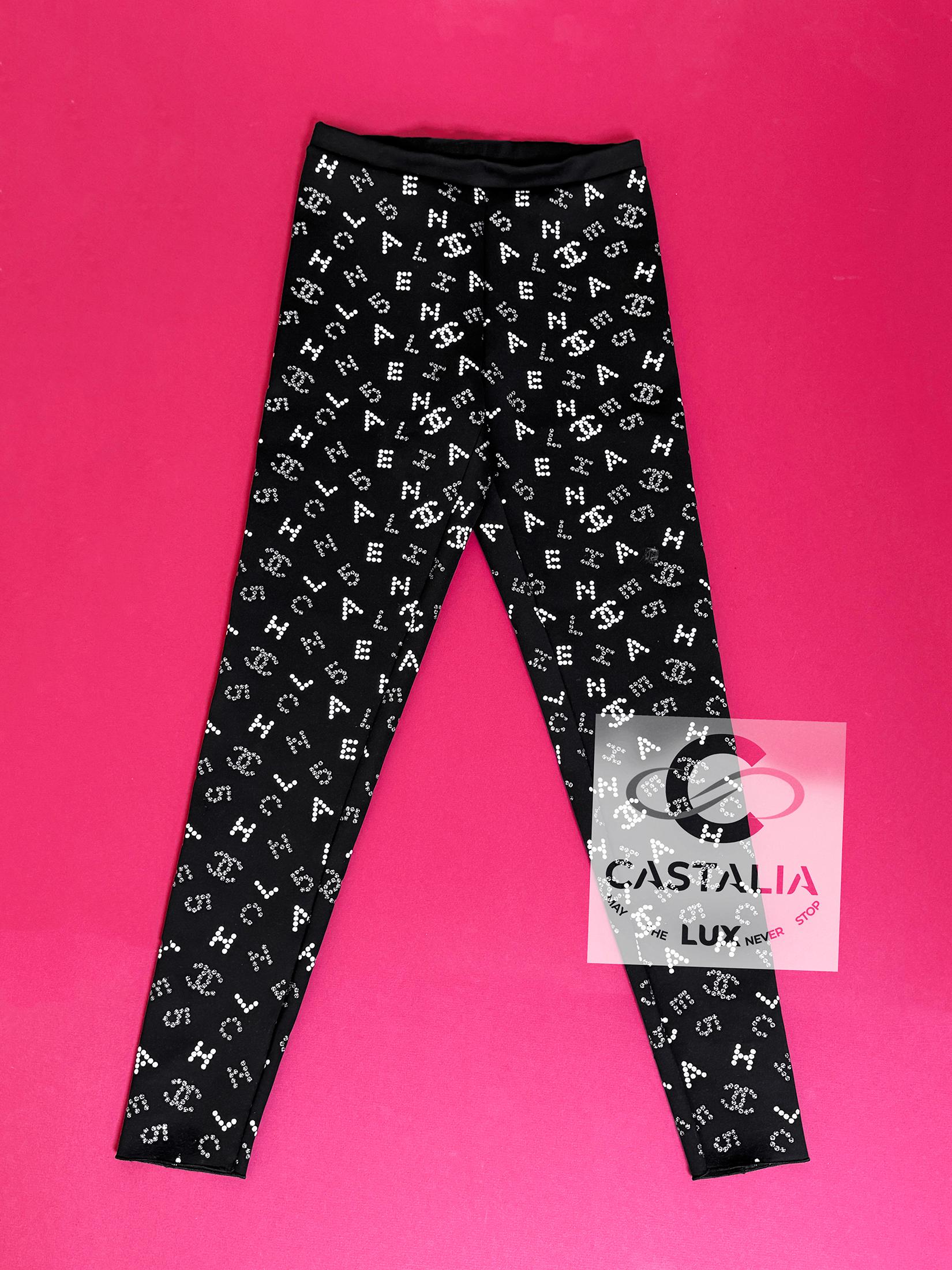 Chanel New Iconic CC Eternal Codes Leggings 40 FR For Sale 5