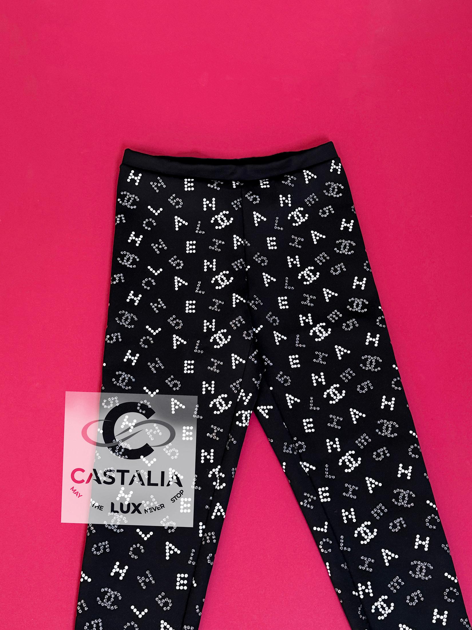 Chanel New Iconic CC Eternal Codes Leggings 40 FR For Sale 3