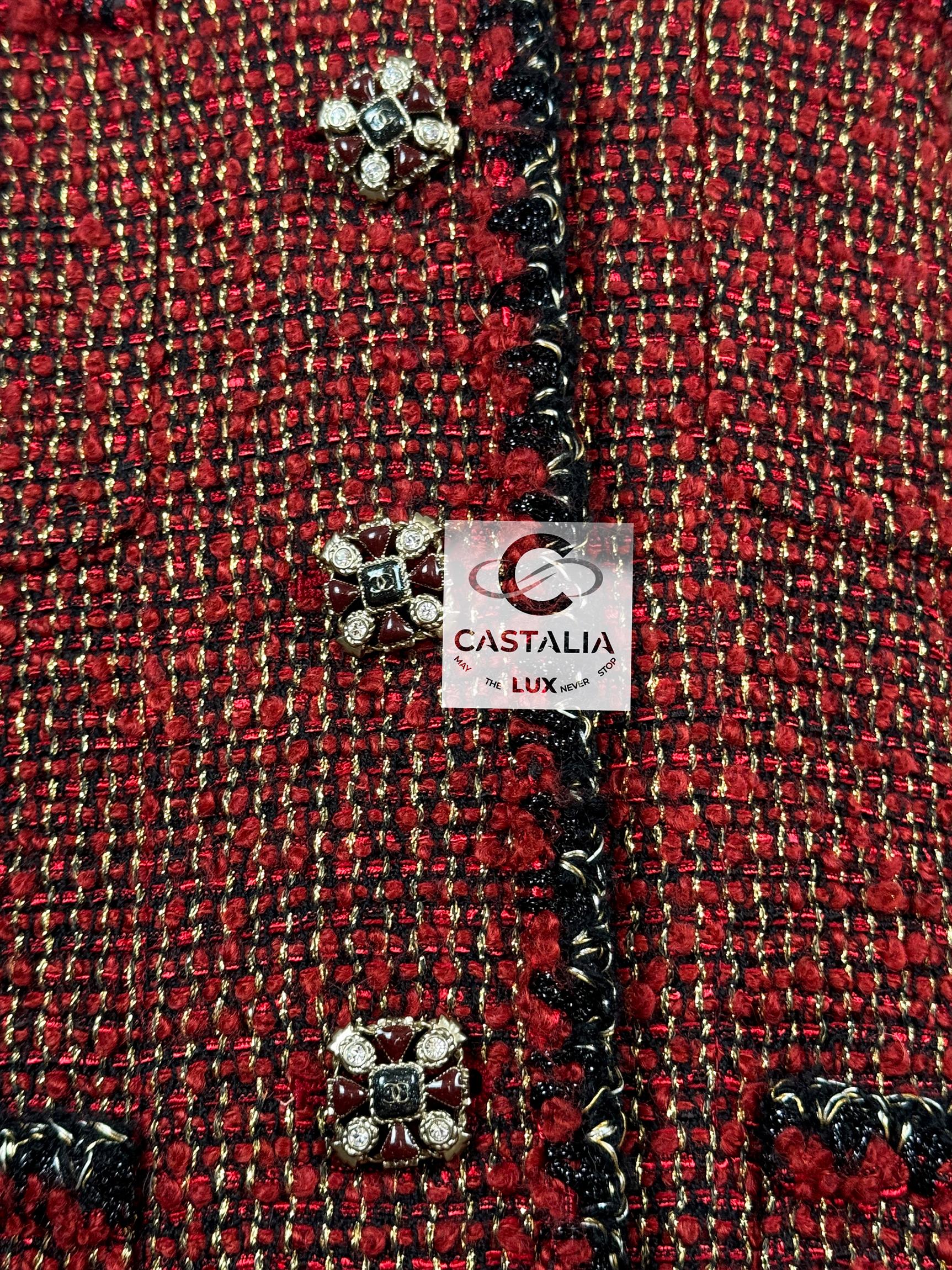 Chanel Nouveau Iconique CC Gripoix boutons veste en tweed bourgogne 6