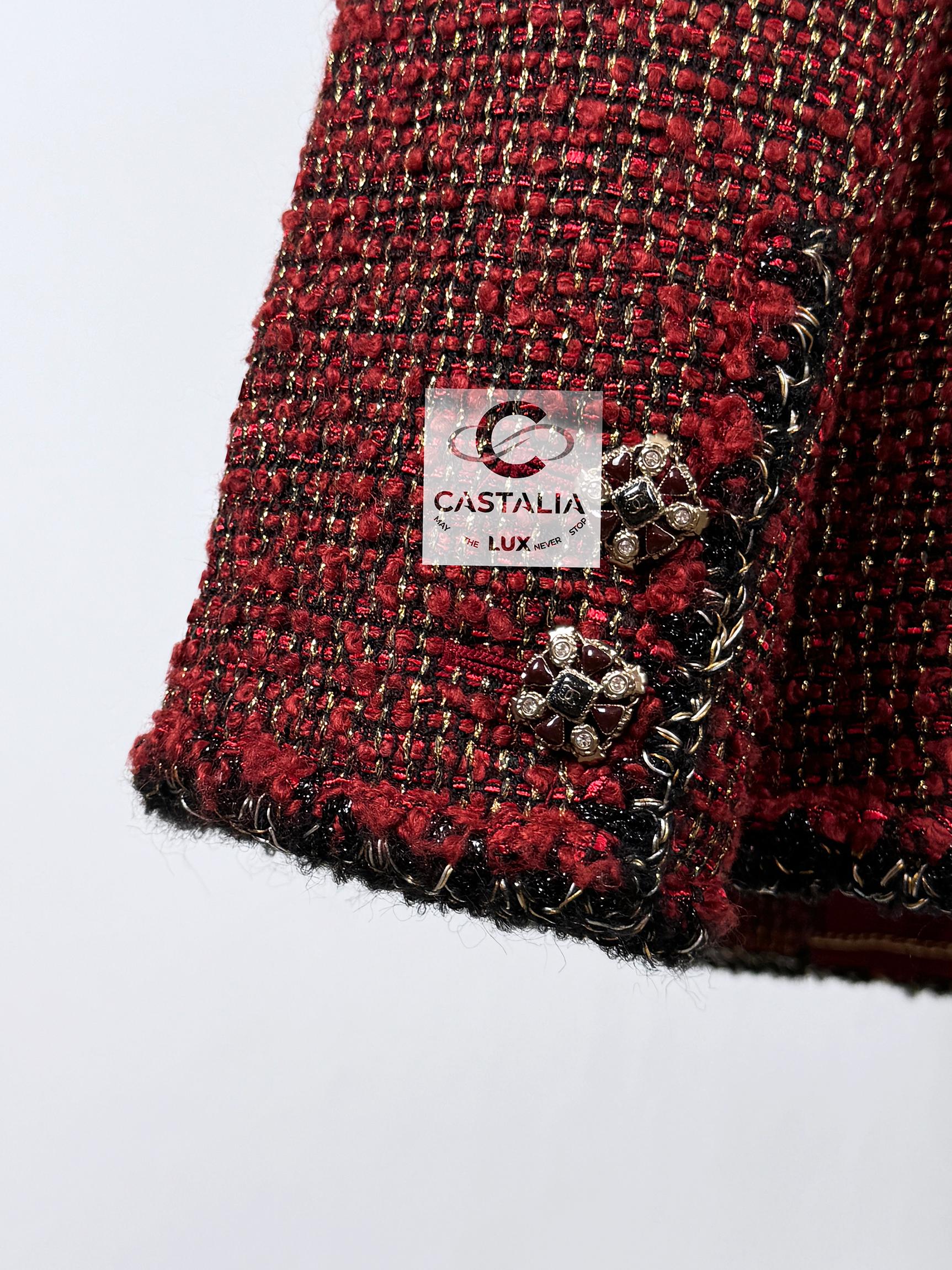 Chanel Nouveau Iconique CC Gripoix boutons veste en tweed bourgogne 10