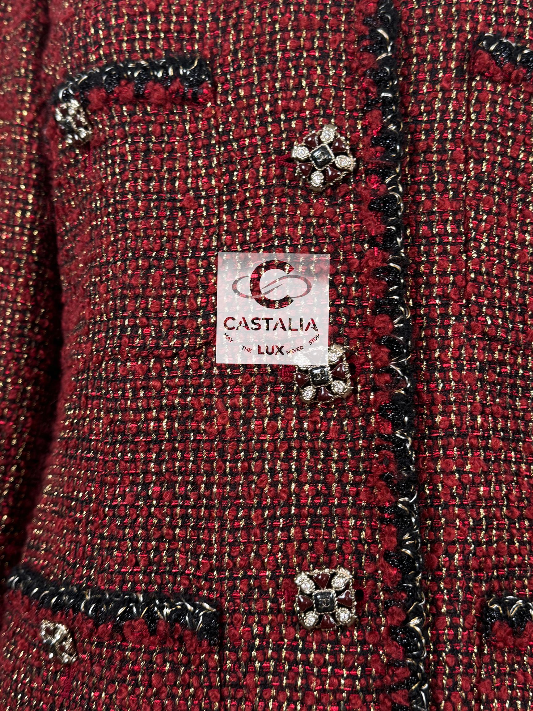 Chanel Nouveau Iconique CC Gripoix boutons veste en tweed bourgogne 12