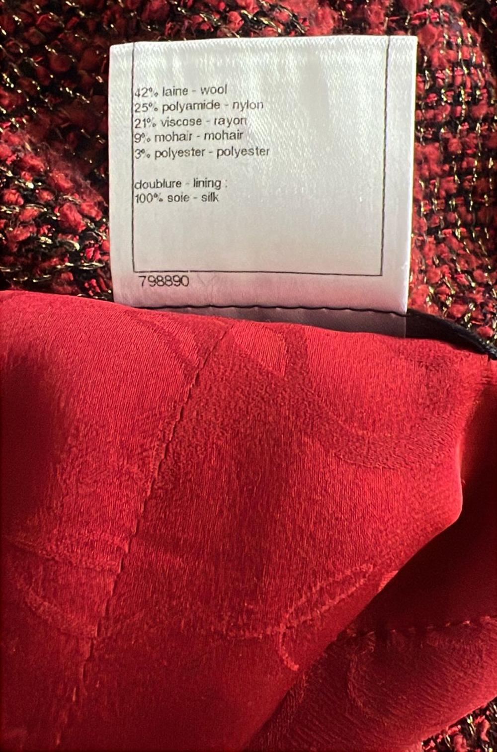 Chanel Nouveau Iconique CC Gripoix boutons veste en tweed bourgogne 15