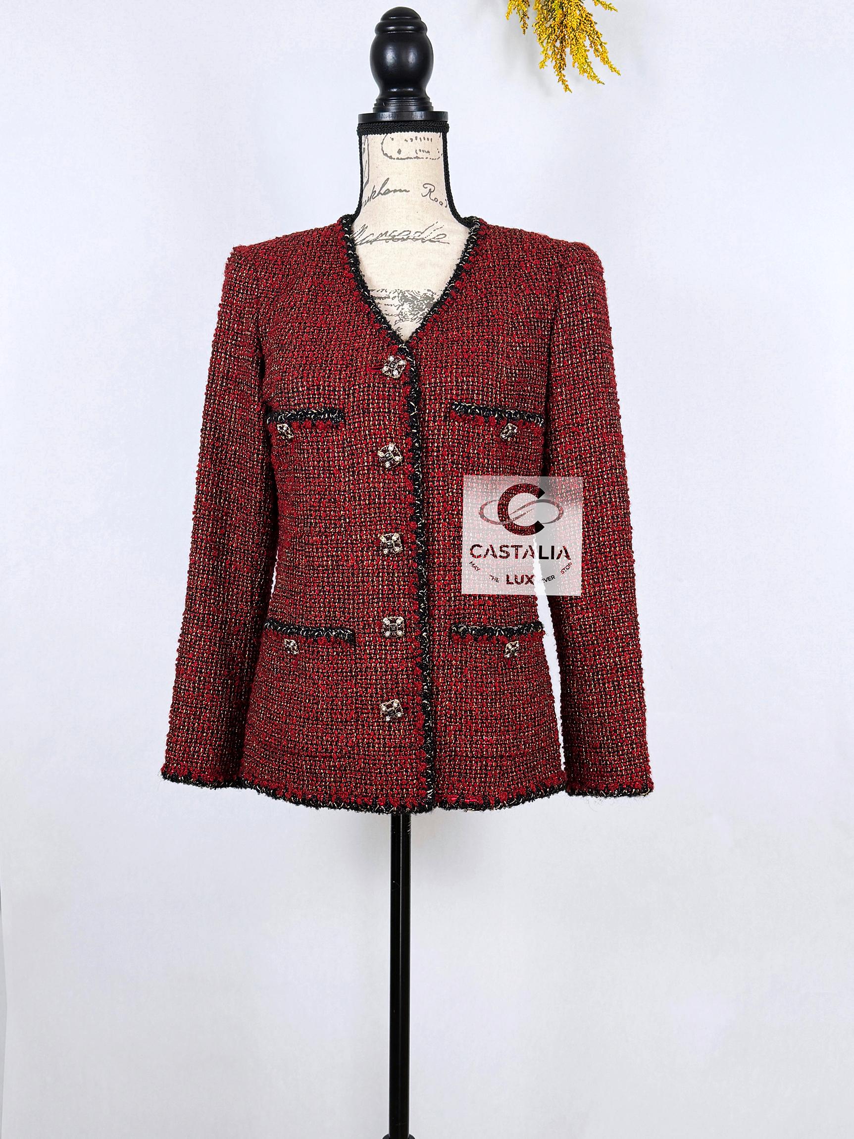 Chanel Nouveau Iconique CC Gripoix boutons veste en tweed bourgogne 3