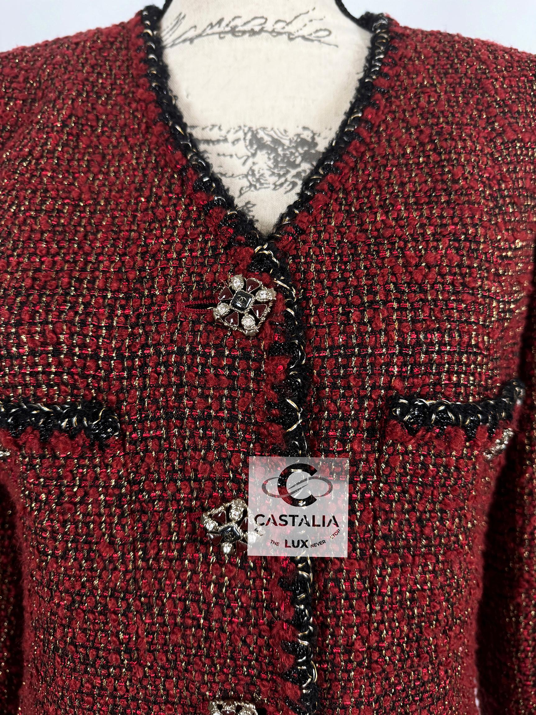 Chanel Nouveau Iconique CC Gripoix boutons veste en tweed bourgogne 4