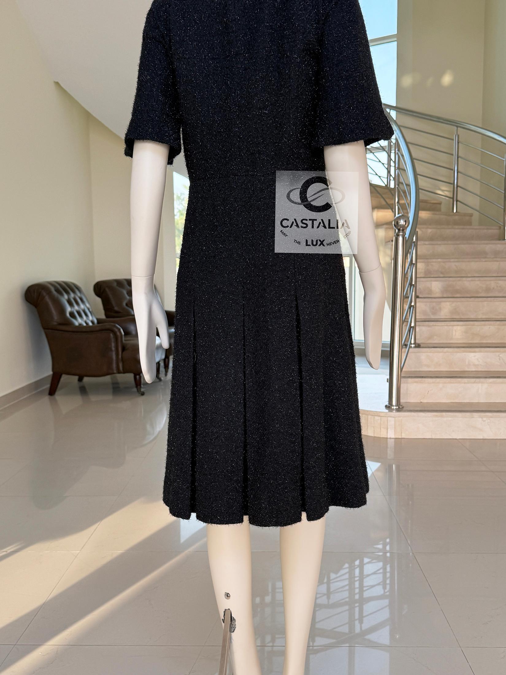 Chanel New Iconic Globalization Black Tweed Jacket Dress 36 FR in vendita 7