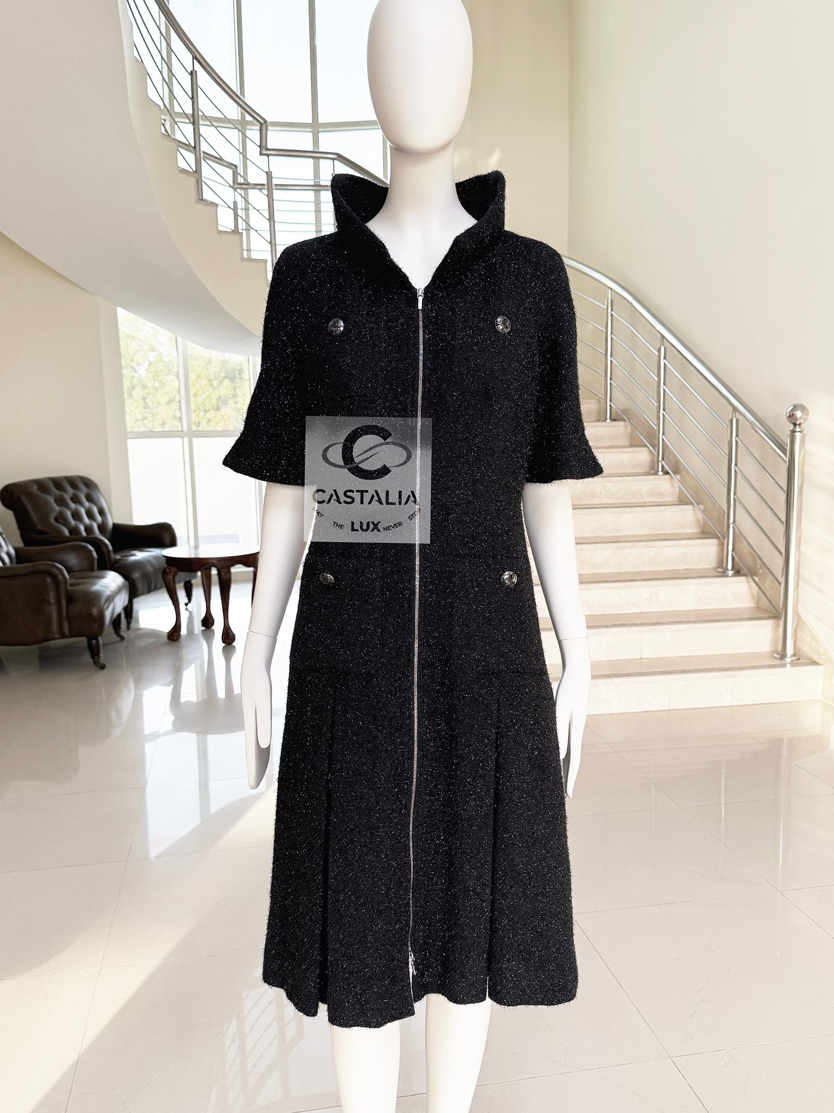 da uomo o donna Chanel New Iconic Globalization Black Tweed Jacket Dress 36 FR in vendita