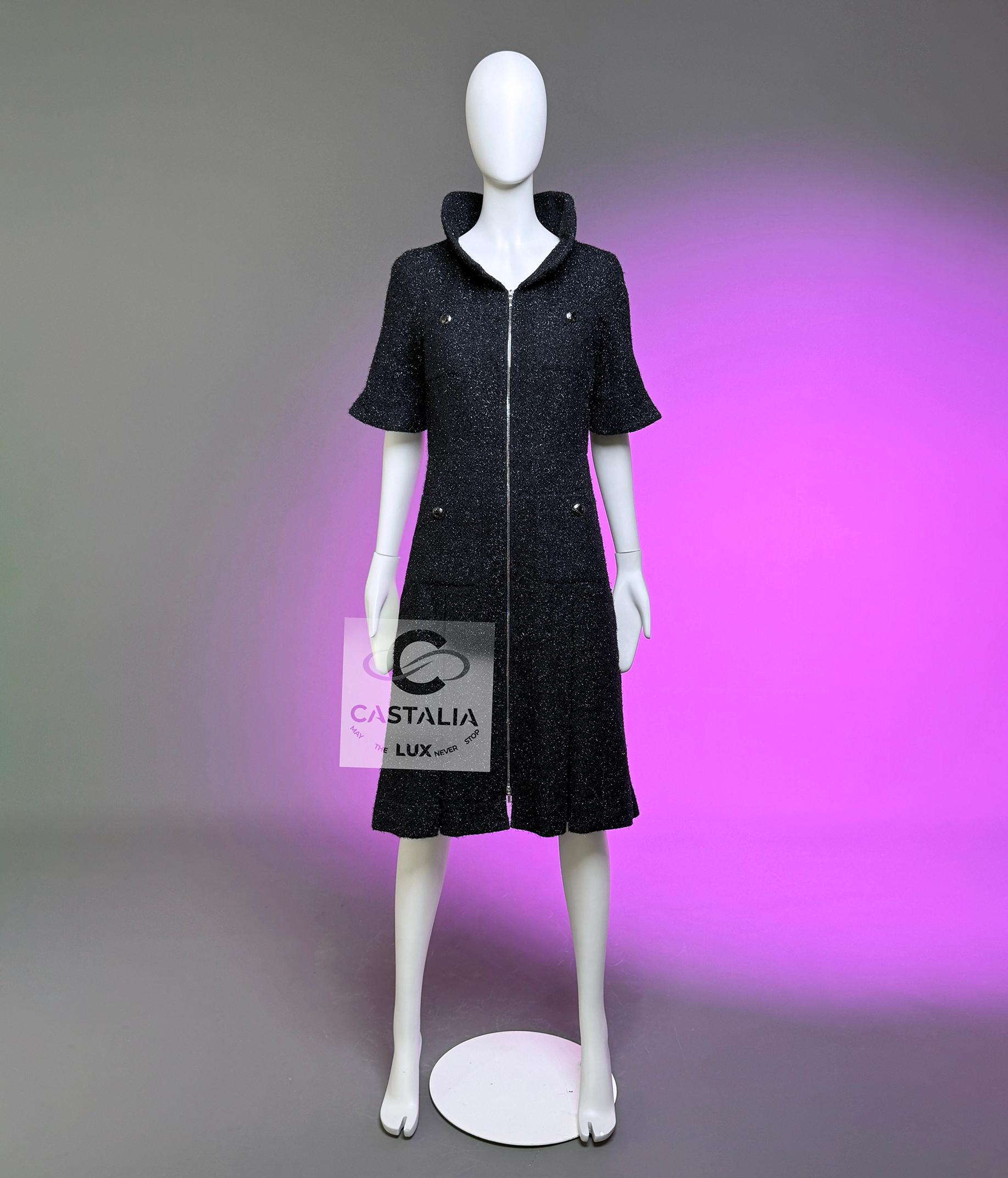 CHANEL New Iconic Globalization Robe veste en tweed noir 40 FR en vente 9