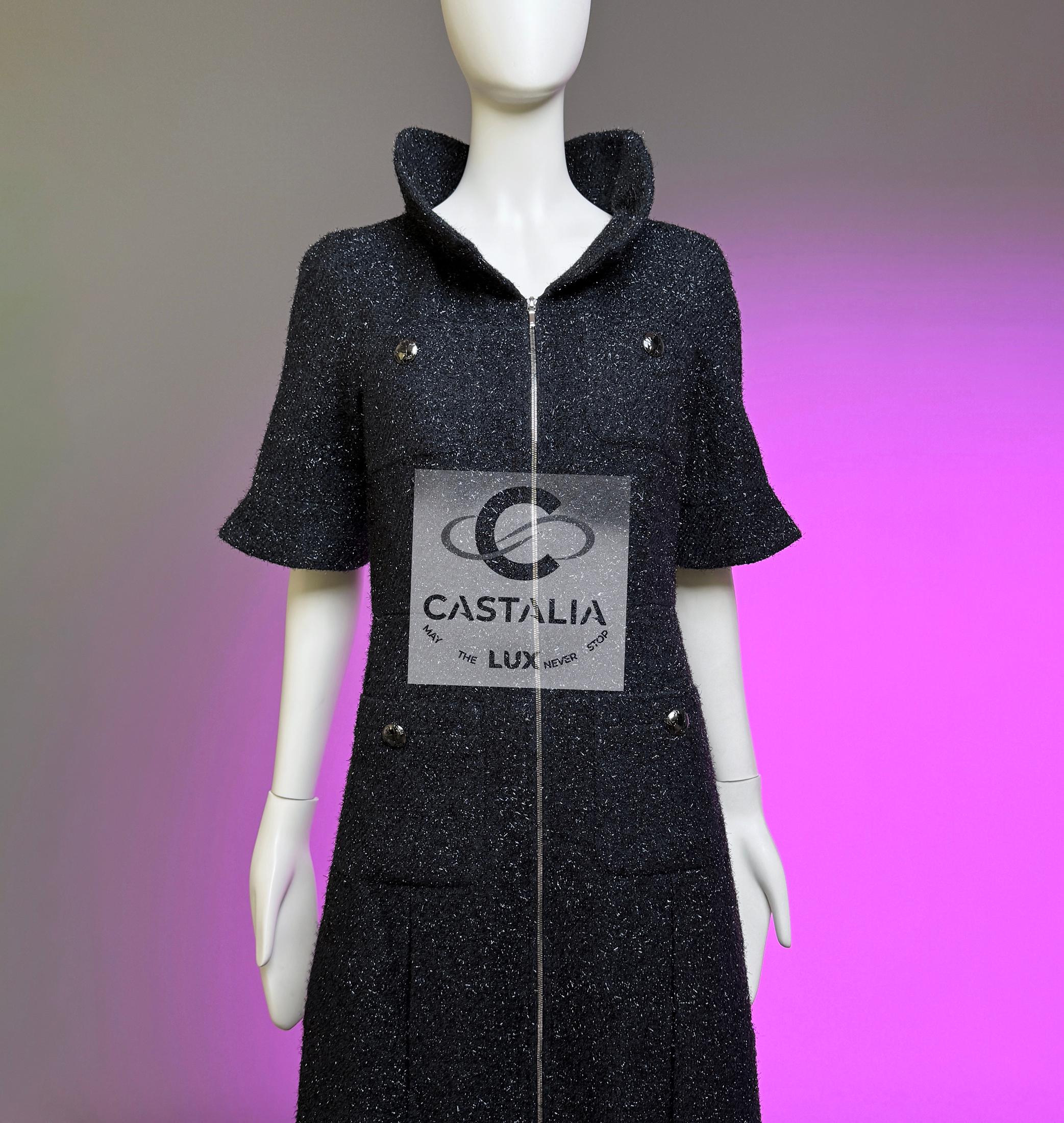 CHANEL New Iconic Globalization Robe veste en tweed noir 40 FR en vente 1