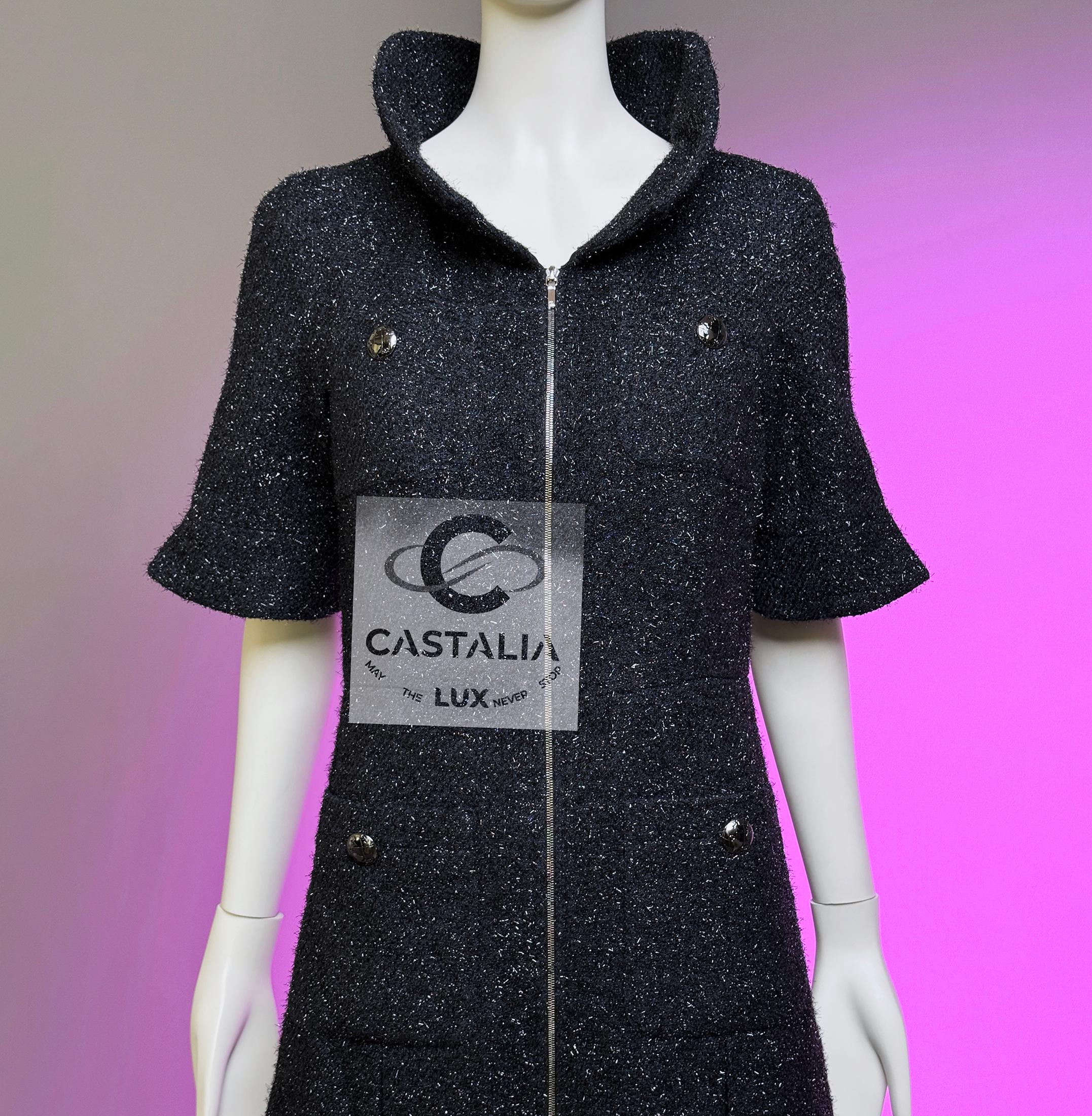 CHANEL New Iconic Globalization Robe veste en tweed noir 40 FR en vente 3
