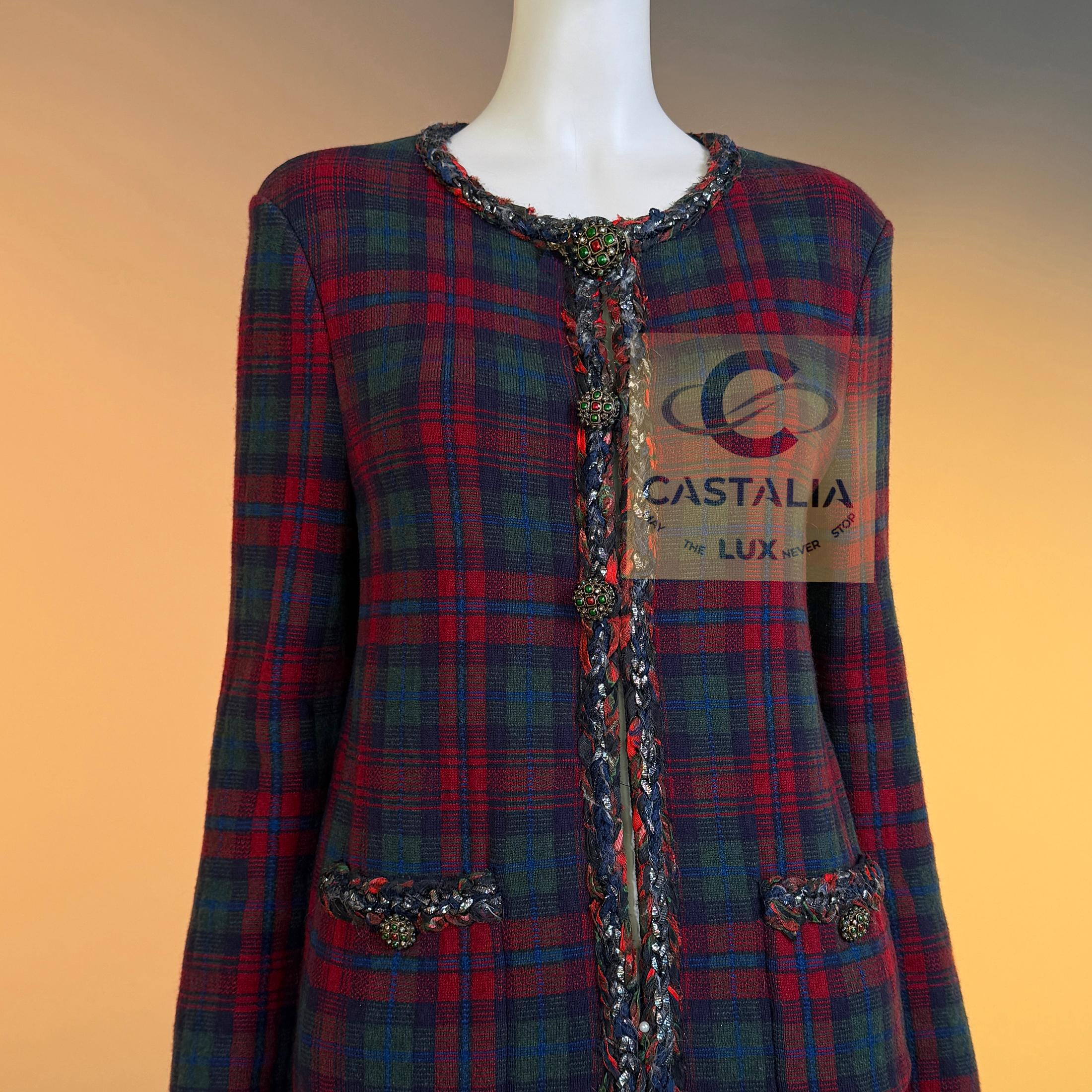CHANEL New Iconic Paris / Edinburgh Tartan Jacket 36 FR en venta 8