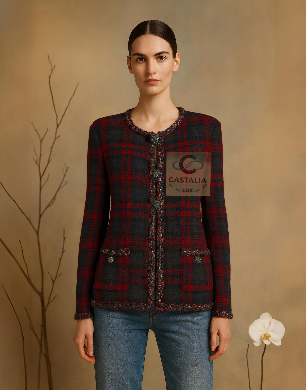 CHANEL New Iconic Paris / Edinburgh Tartan Jacket 36 FR en venta 2