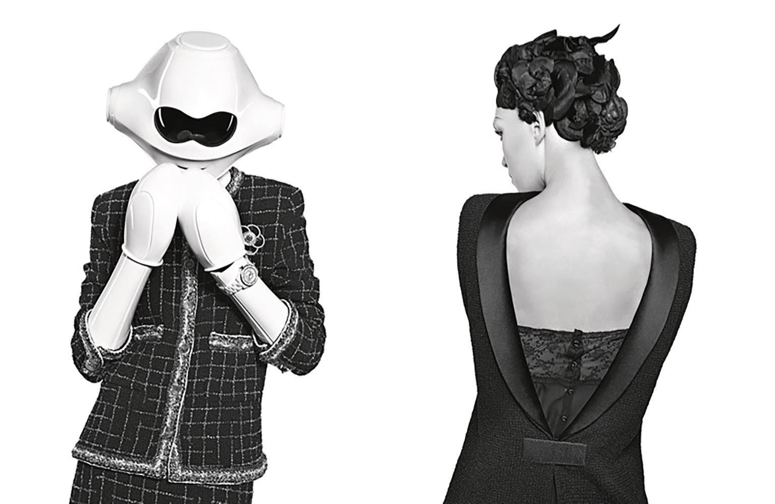 Chanel Nuova Collezione ROBOT Iconica Giacca in Tweed Nero 38 FR in vendita 1
