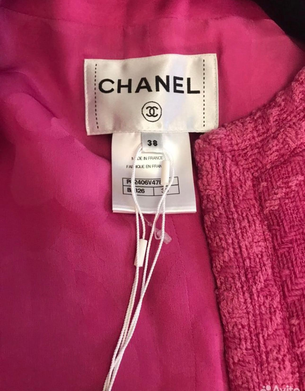 Chanel New Iconic Runway 2019 Fall Tweed Cape Jacket im Angebot 8