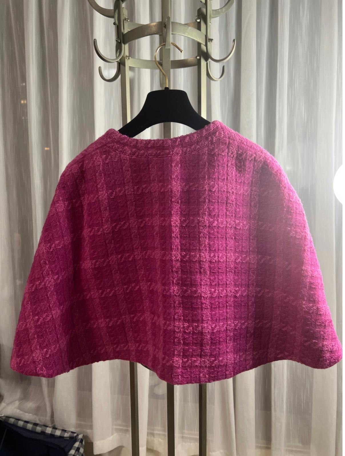 Chanel New Iconic Runway 2019 Fall Tweed Cape Jacket 8