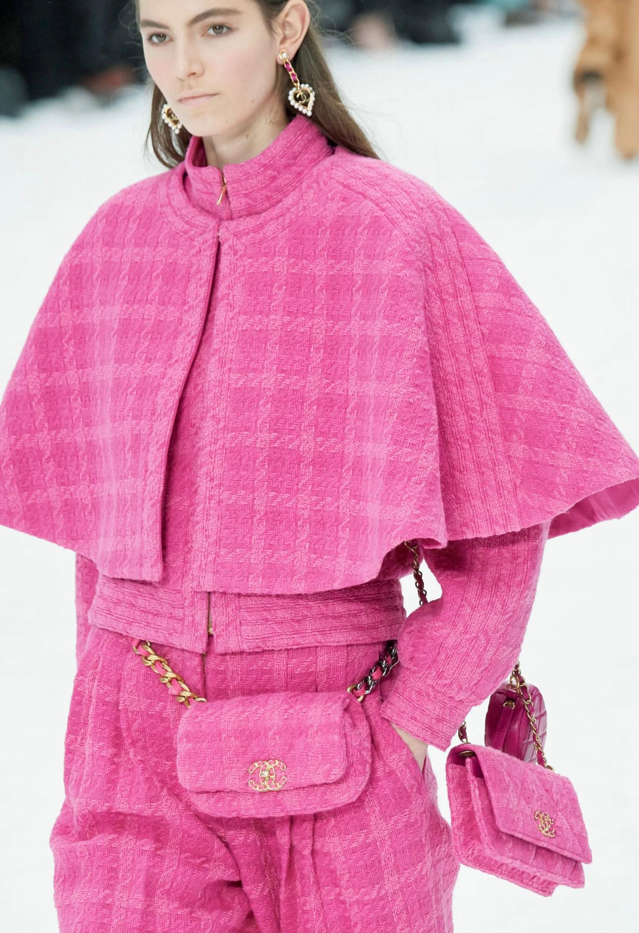 Chanel New Iconic Runway 2019 Fall Tweed Cape Jacket 2