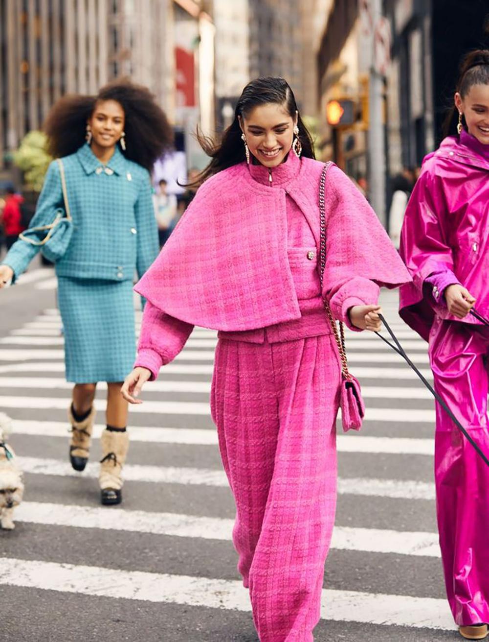 Chanel New Iconic Runway 2019 Fall Tweed Cape Jacket 3