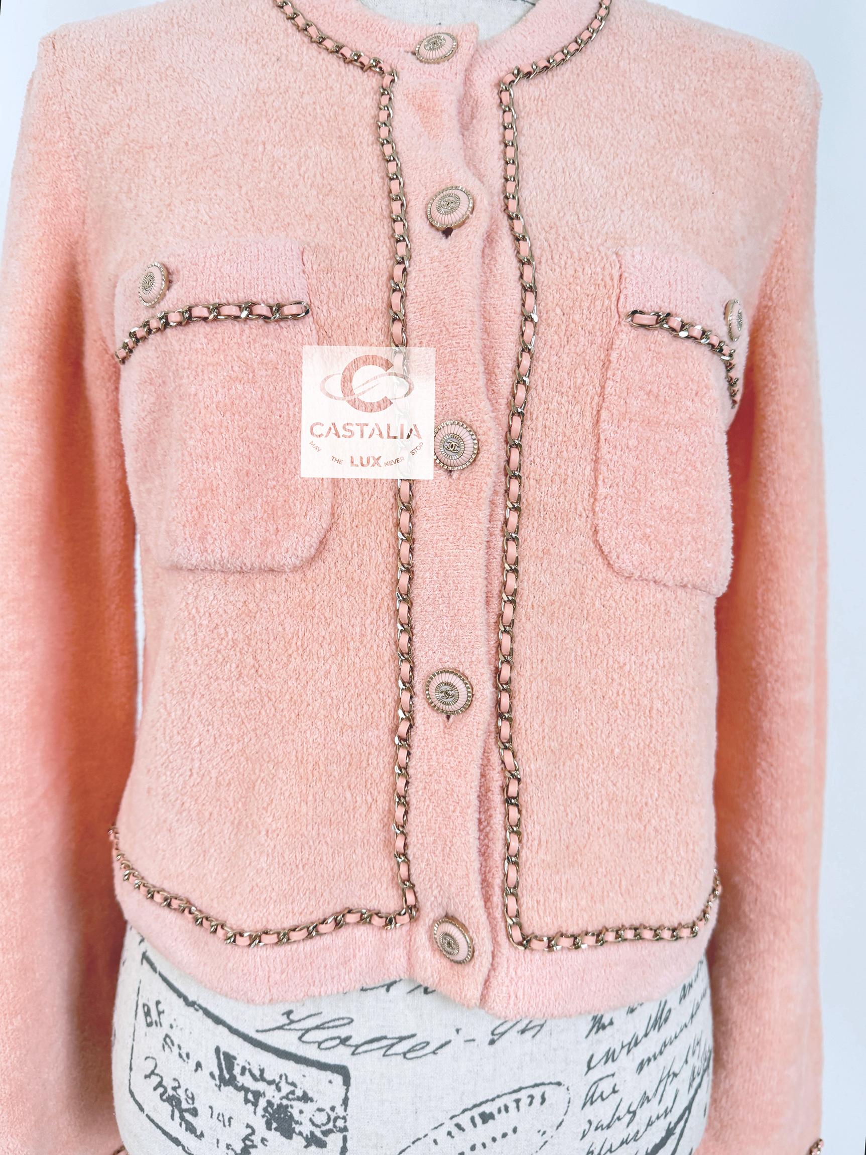 Chanel New Jennie Kim Style Teddy Cardigan con catene 38 FR in vendita 5