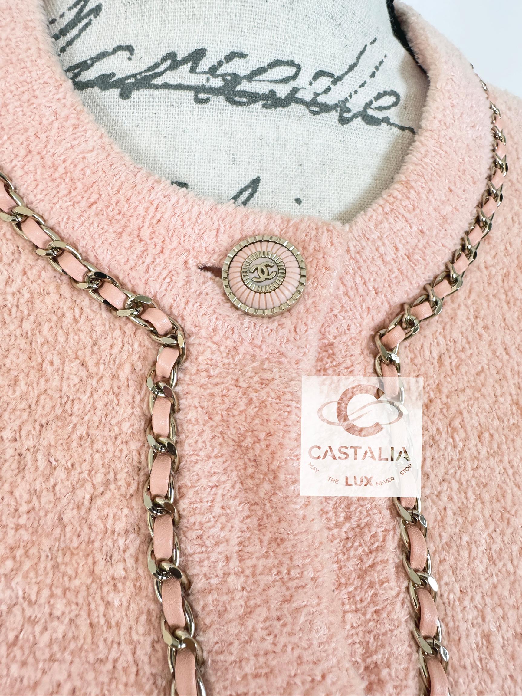 Chanel New Jennie Kim Style Teddy Cardigan with Chains 38 FR For Sale 6