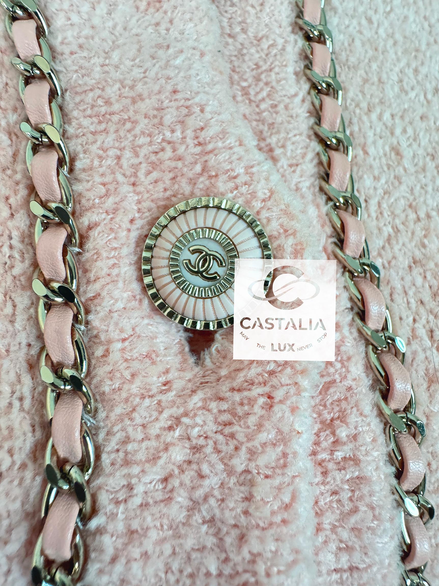 Chanel New Jennie Kim Style Teddy Cardigan con catene 38 FR in vendita 7