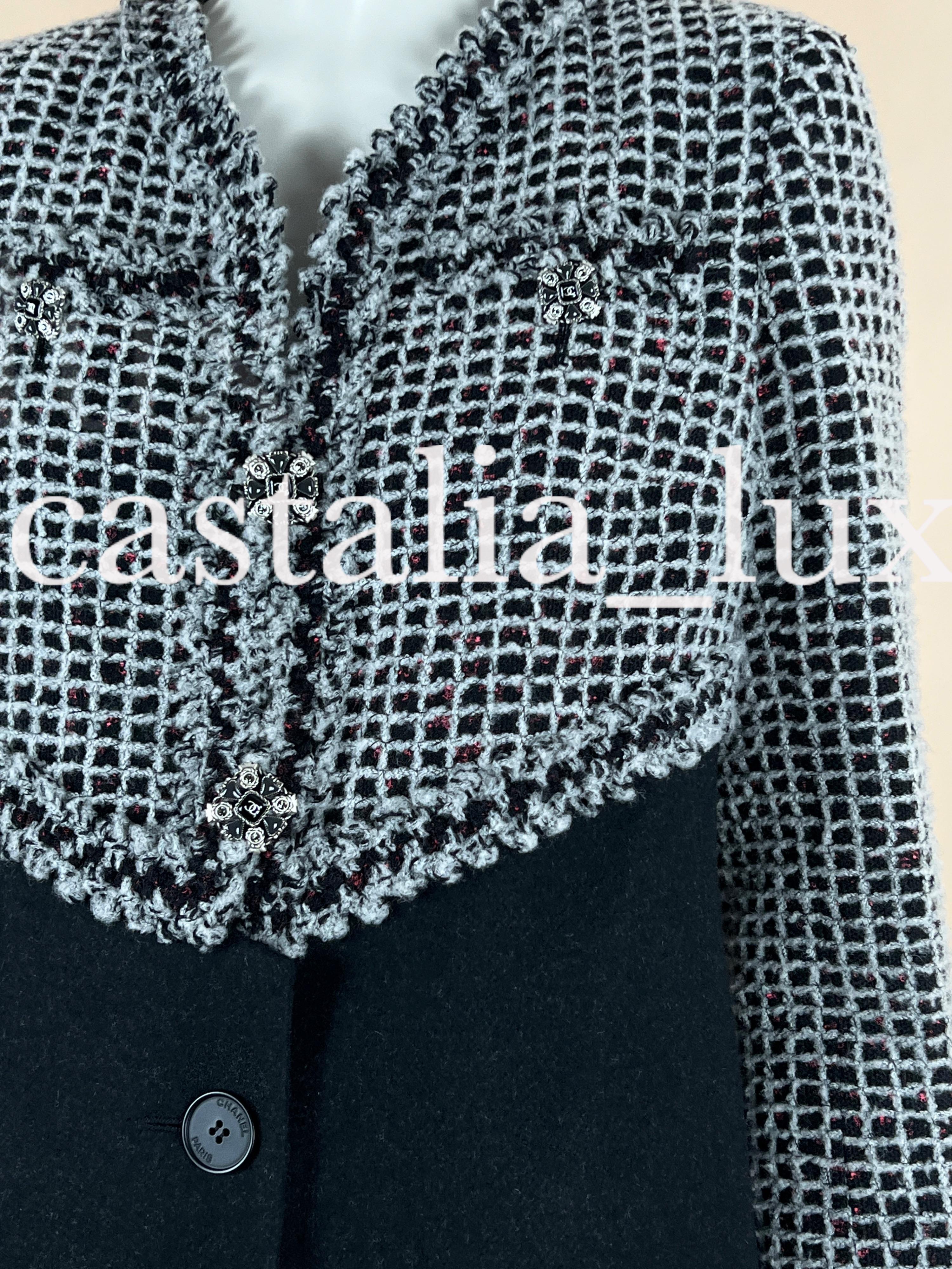 Chanel New Jewel Gripoix Buttons Tweed Jacket For Sale 5