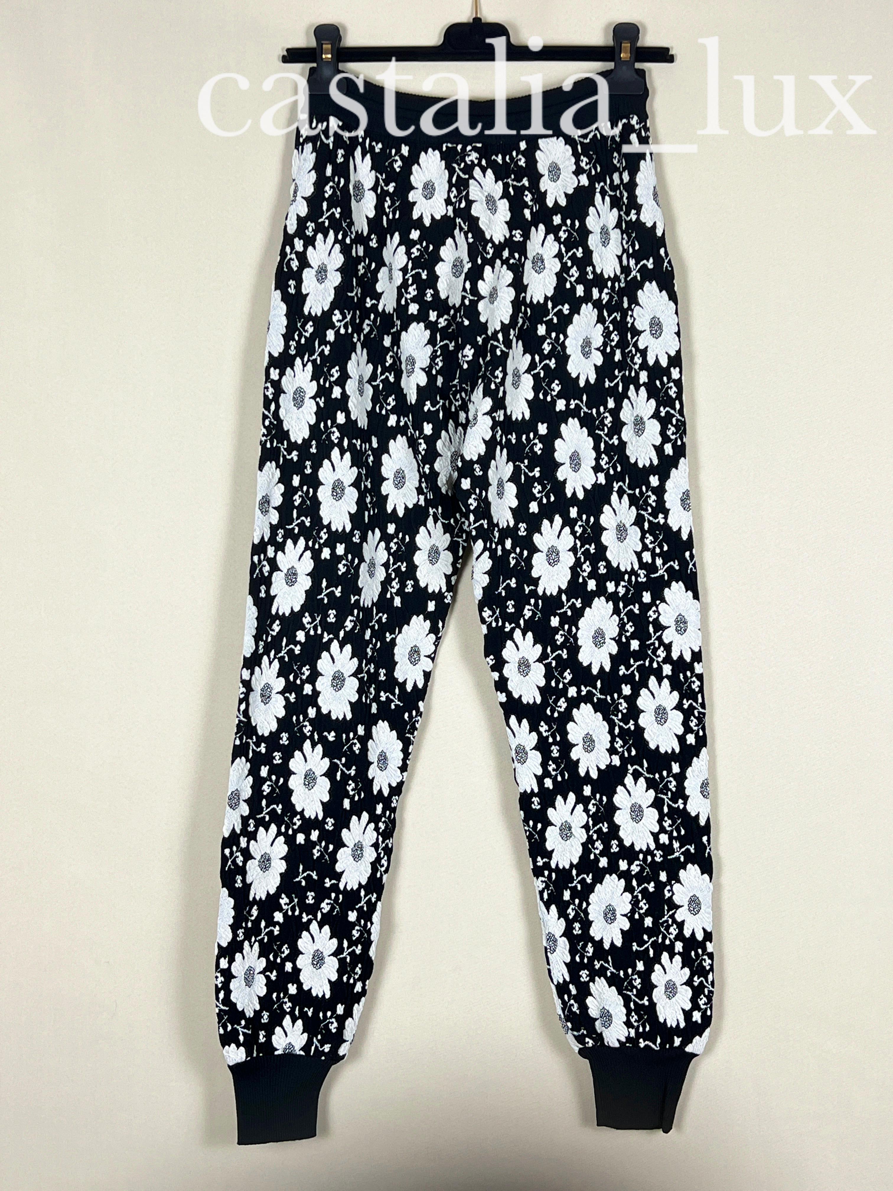 Chanel New Katy Parry Style CC Camellias Runway Relaxed Suit 6