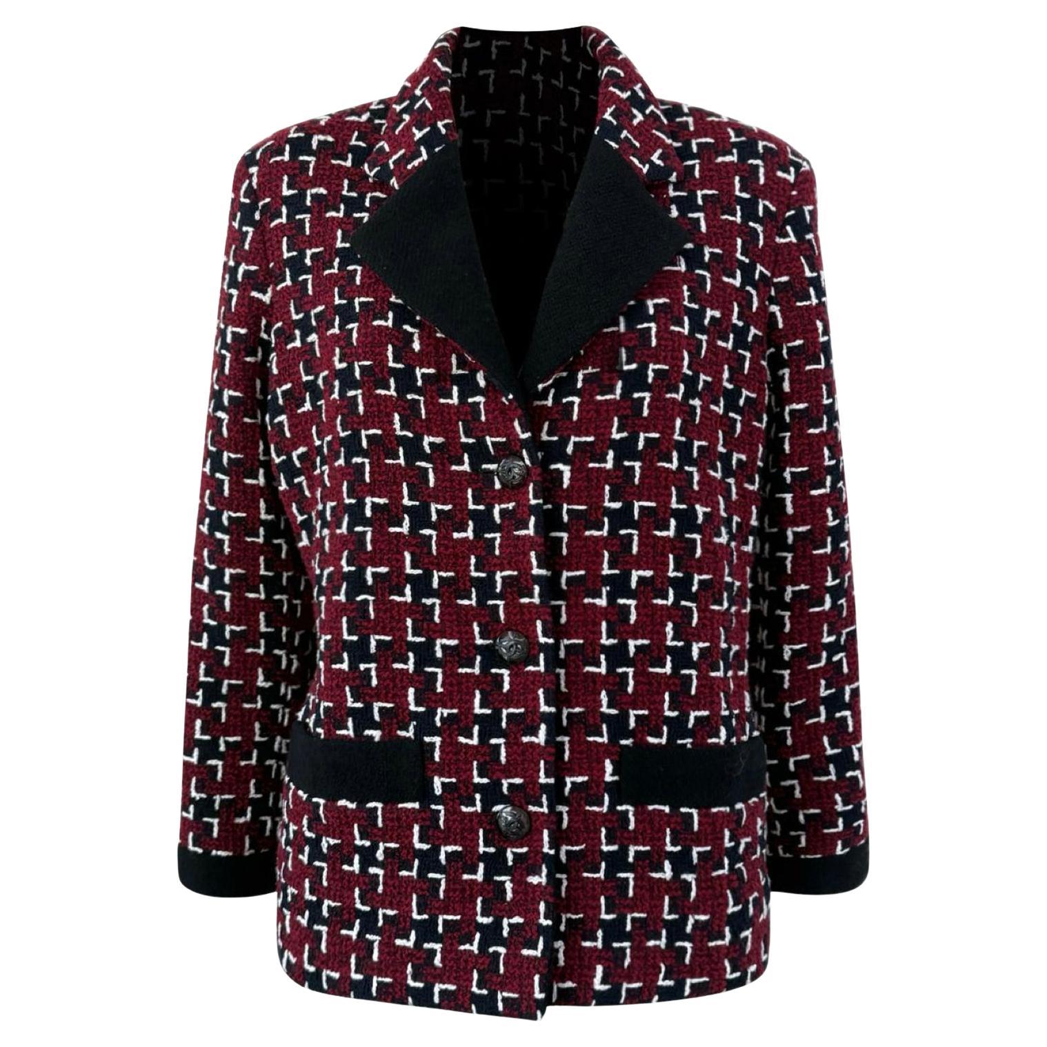 Chanel New Kristen Stewart Style Burgundy Tweed Jacket 42 FR For Sale