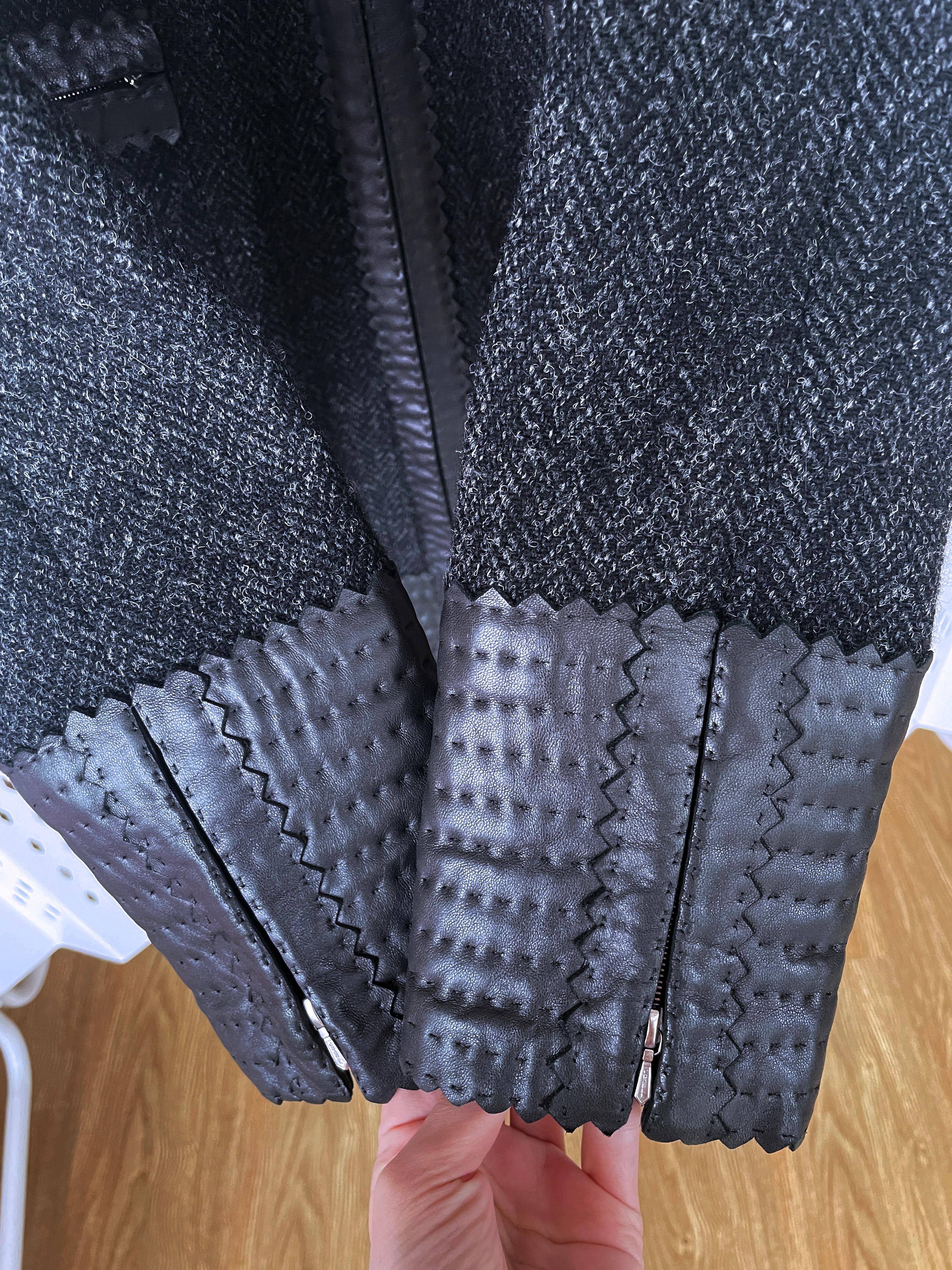 Chanel New Leather Detail Jacket / Coat Neuf - En vente à Dubai, AE