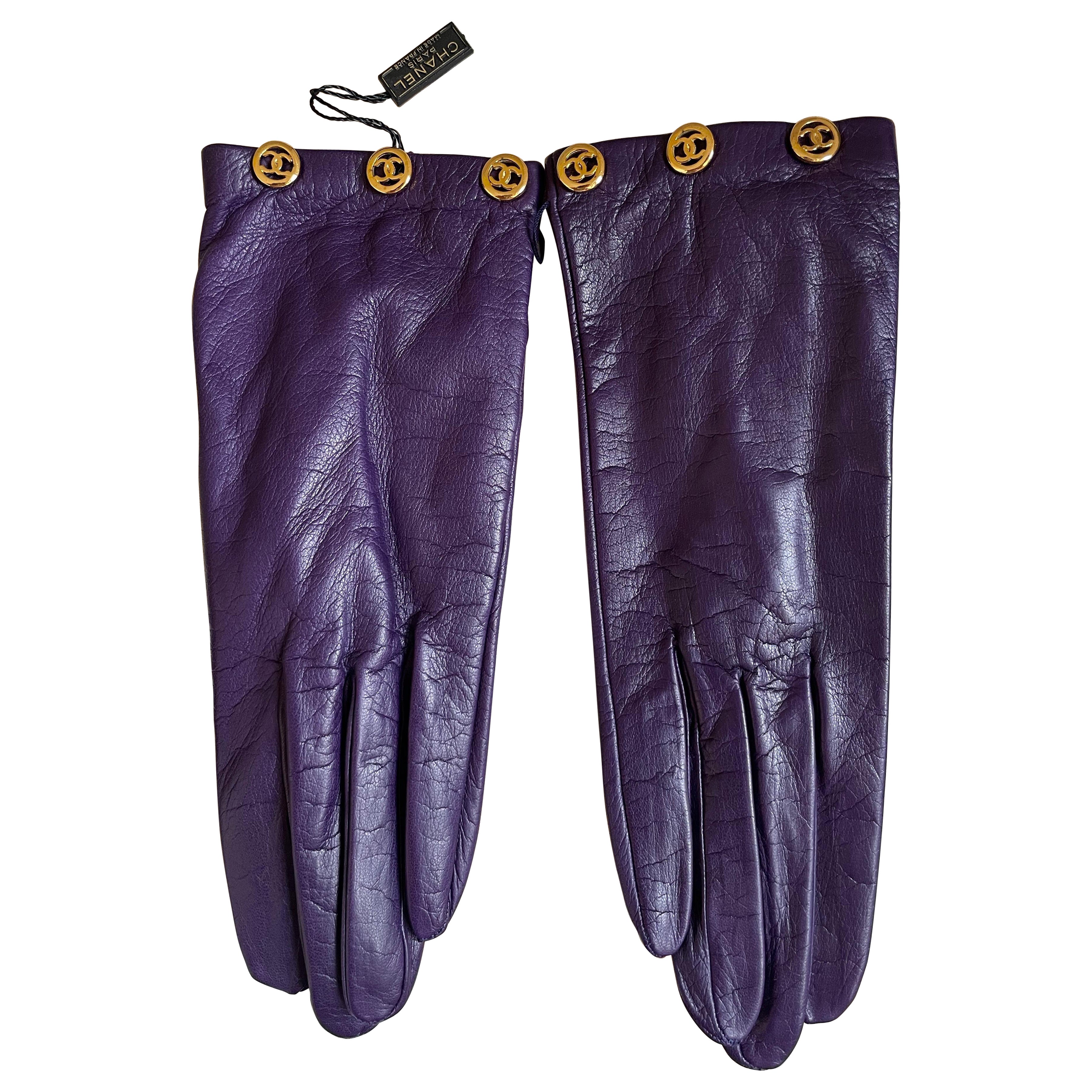 Chanel Guanti nuovi in pelle con etichetta.