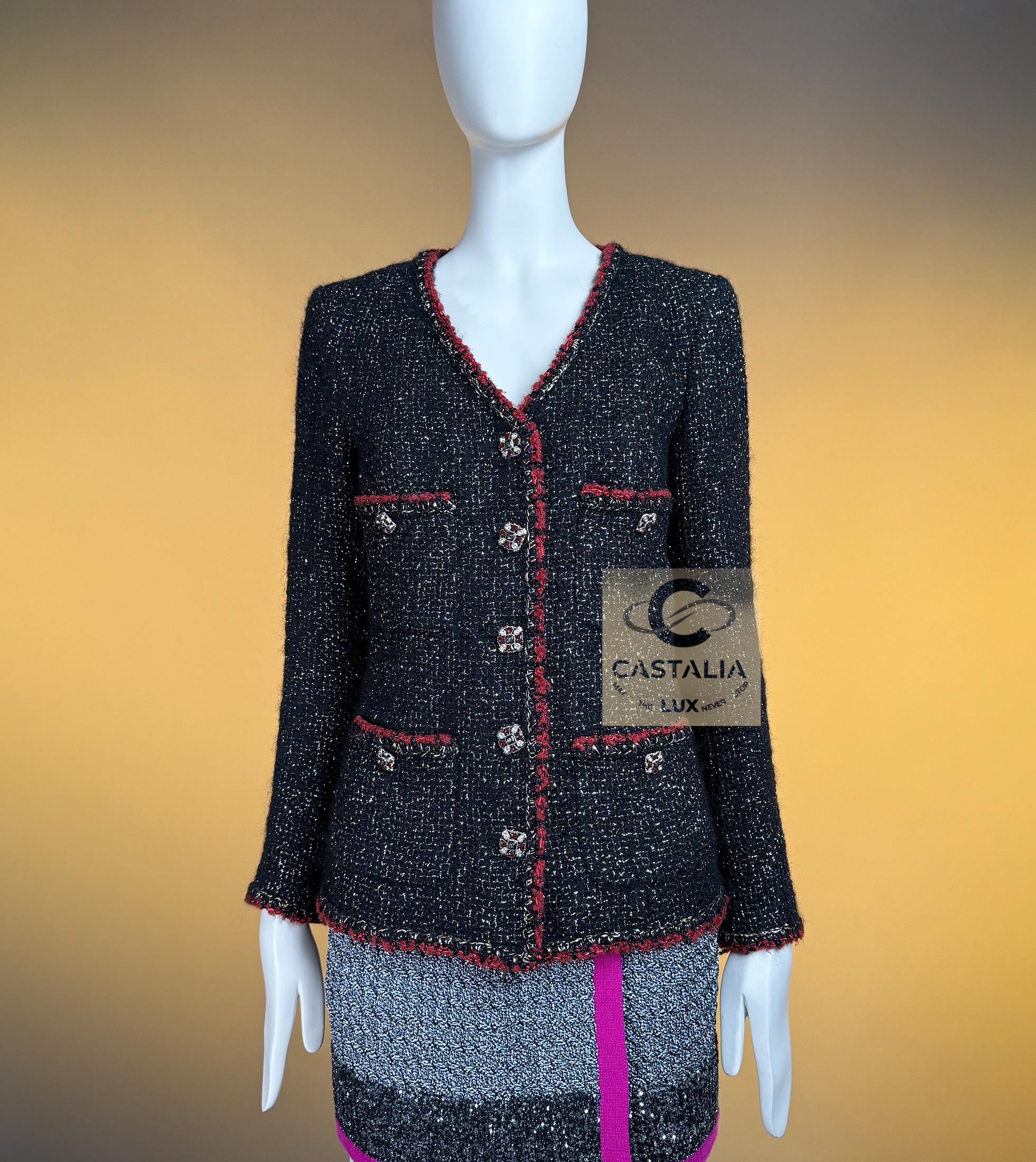 CHANEL New Legendary CC Gripoix Buttons Schwarz Tweed Jacke 38 FR im Angebot 3